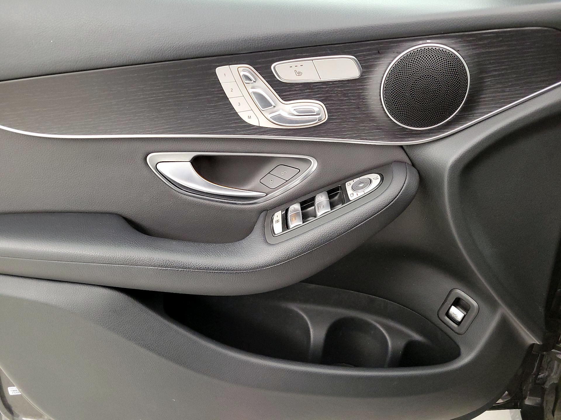 Thumbnail: 2021 Mercedes-Benz GLC - 12