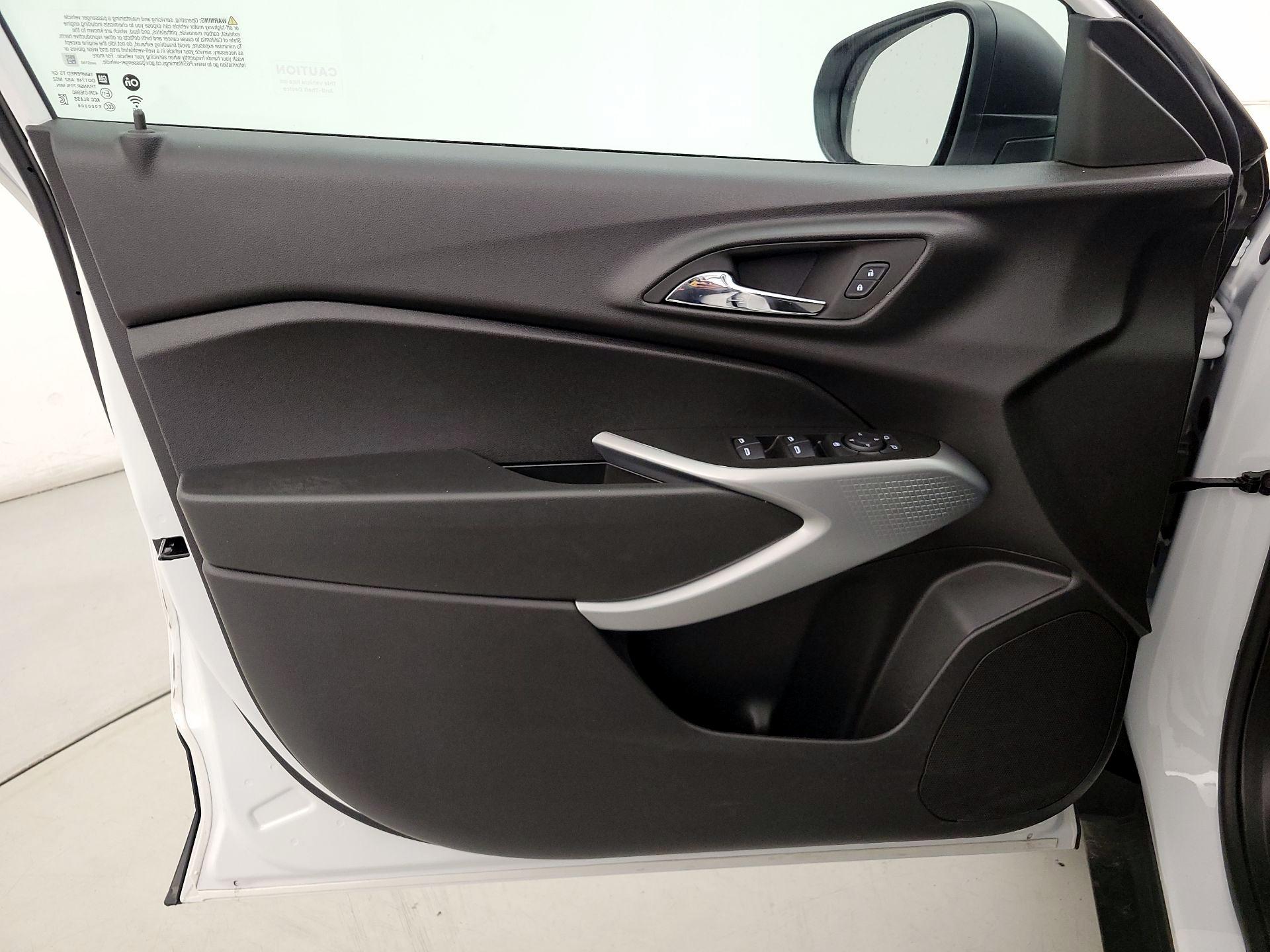 Thumbnail: 2025 Chevrolet Trax - 12