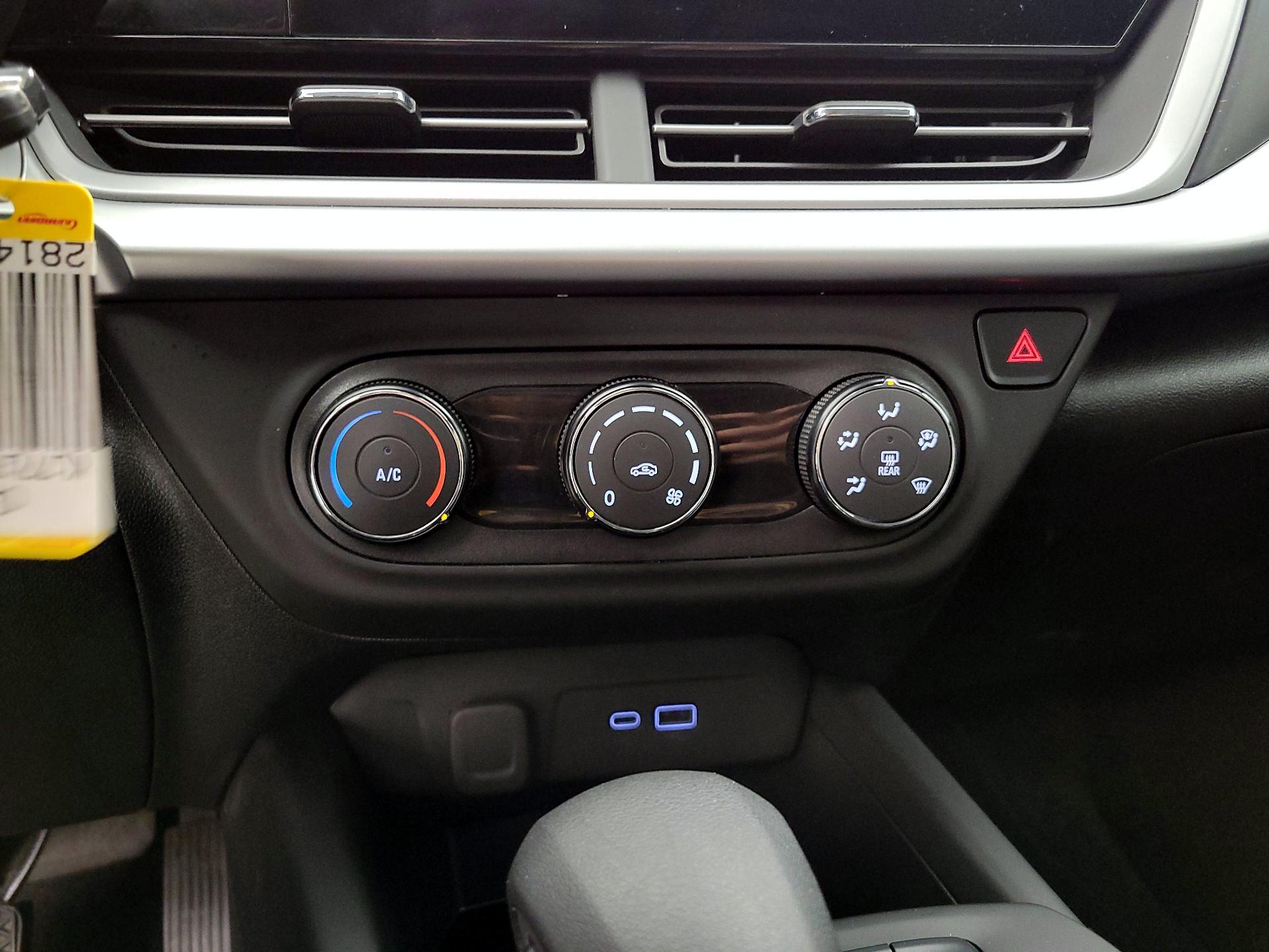 Thumbnail: 2025 Chevrolet Trax - 16