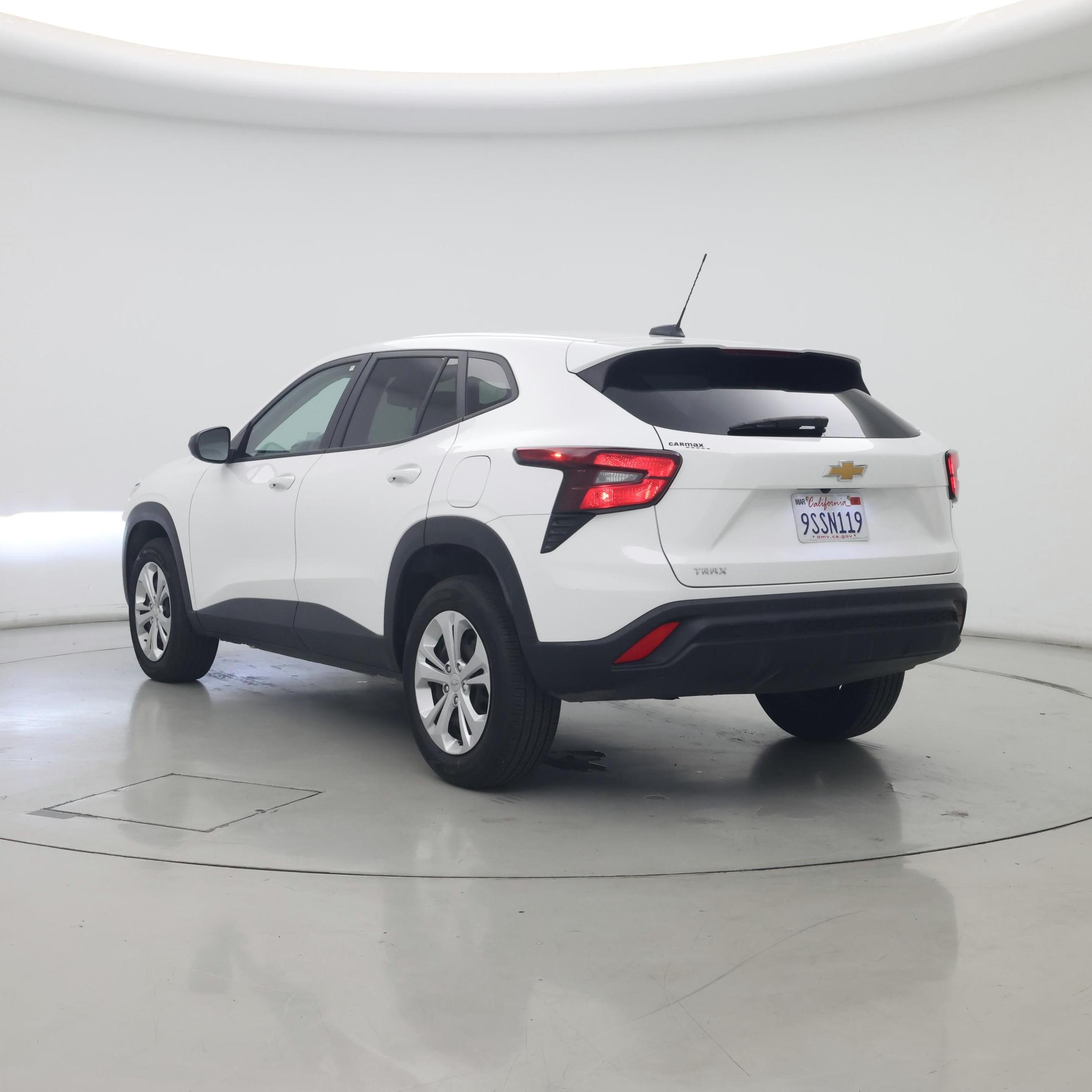 Thumbnail: 2025 Chevrolet Trax - 2