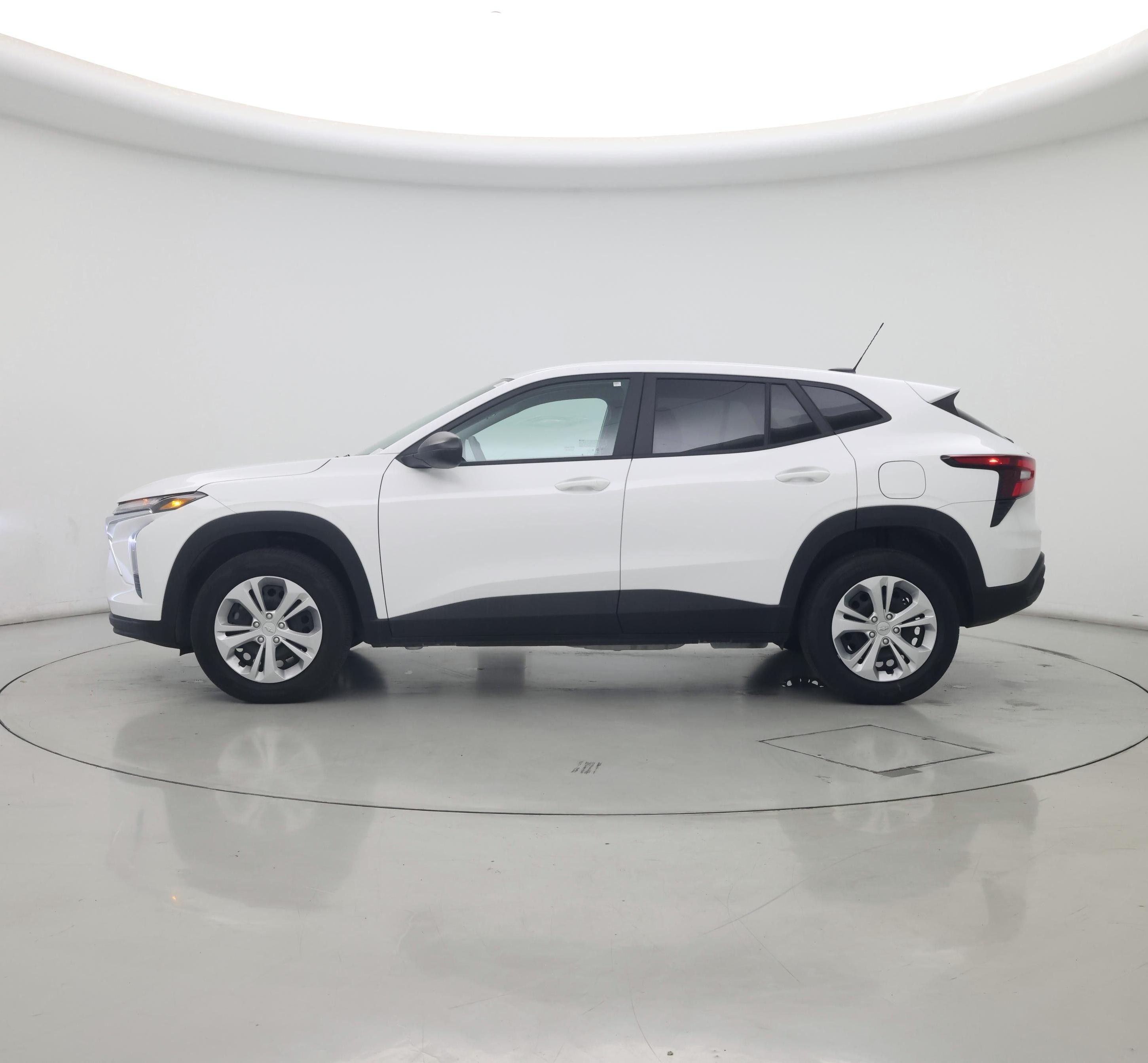 Thumbnail: 2025 Chevrolet Trax - 3