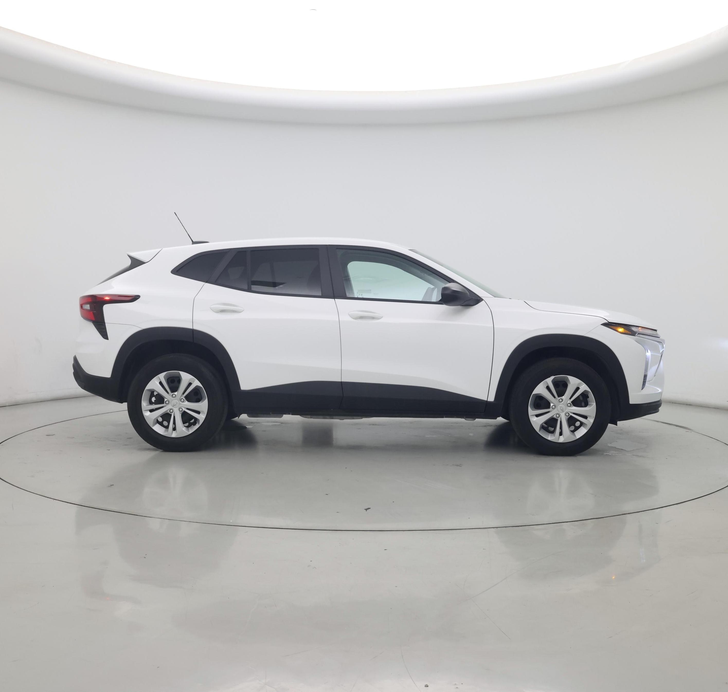 Thumbnail: 2025 Chevrolet Trax - 7