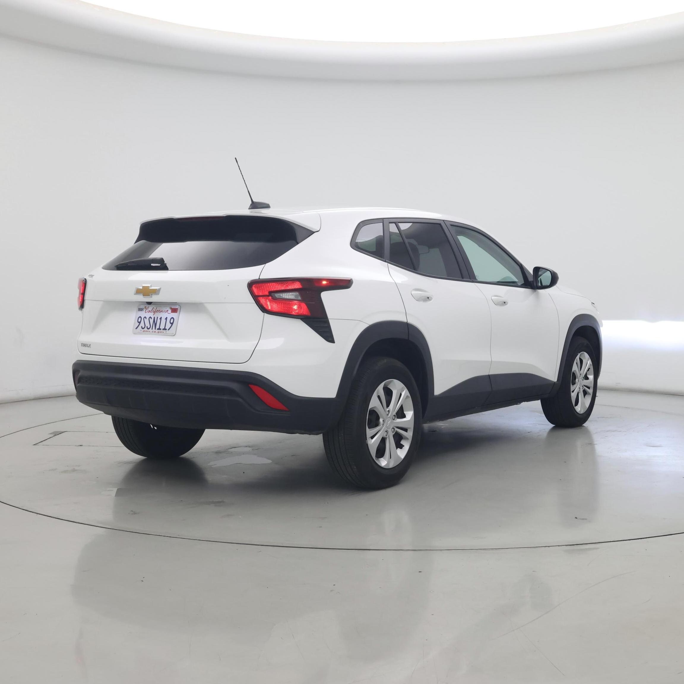 Thumbnail: 2025 Chevrolet Trax - 8