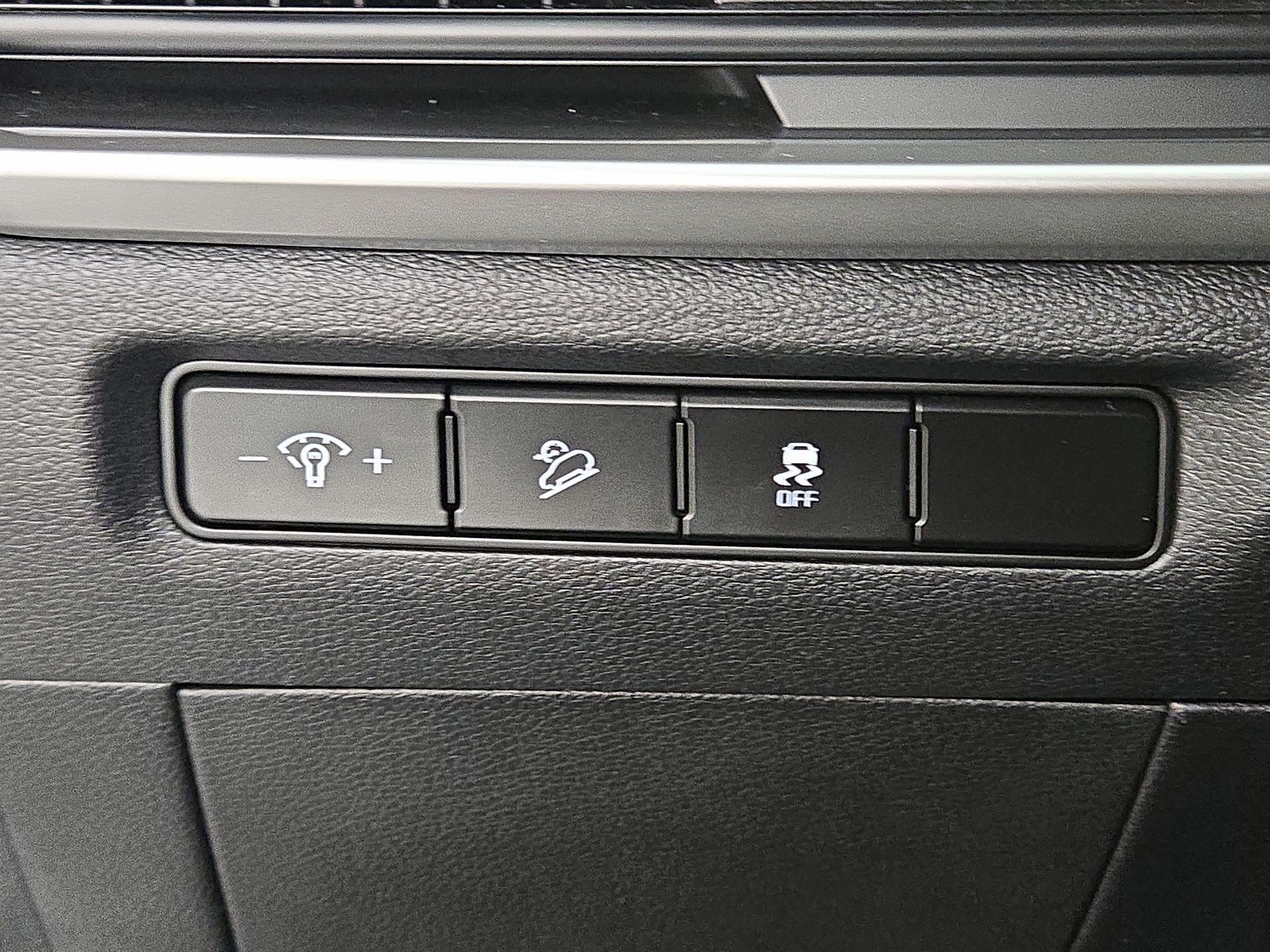 Thumbnail: 2023 Kia Telluride - 13