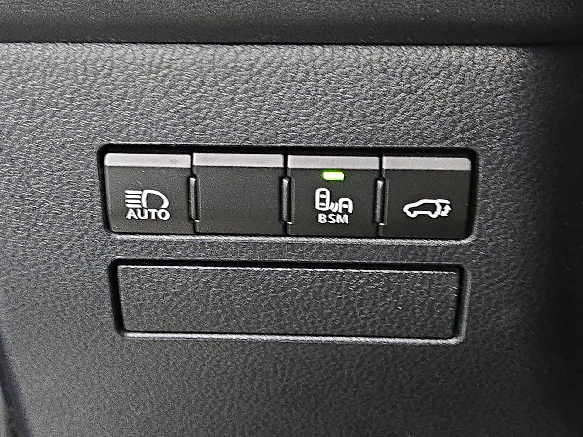 Thumbnail: 2021 Lexus NX - 13