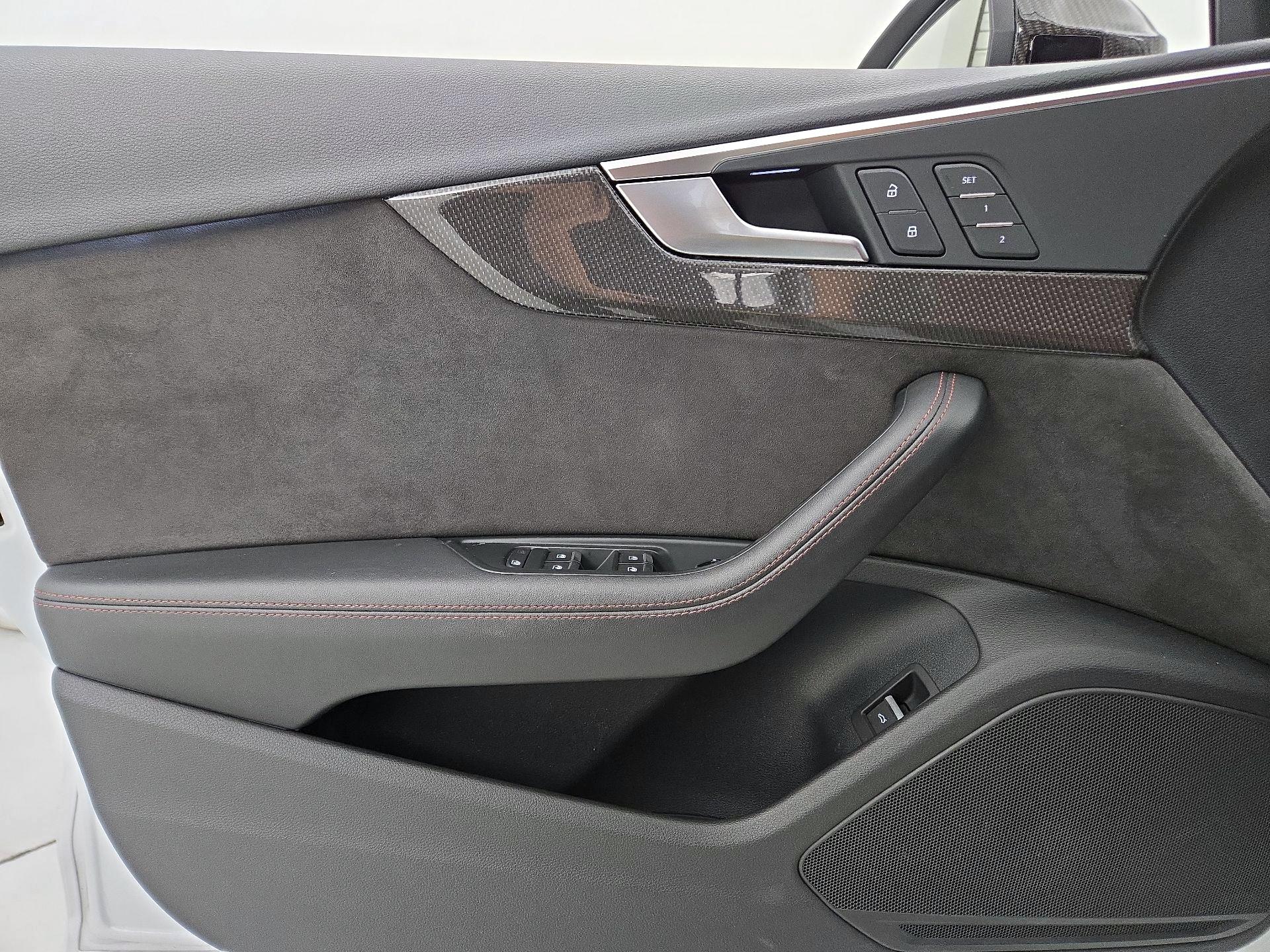 Thumbnail: 2019 Audi S4 - 12