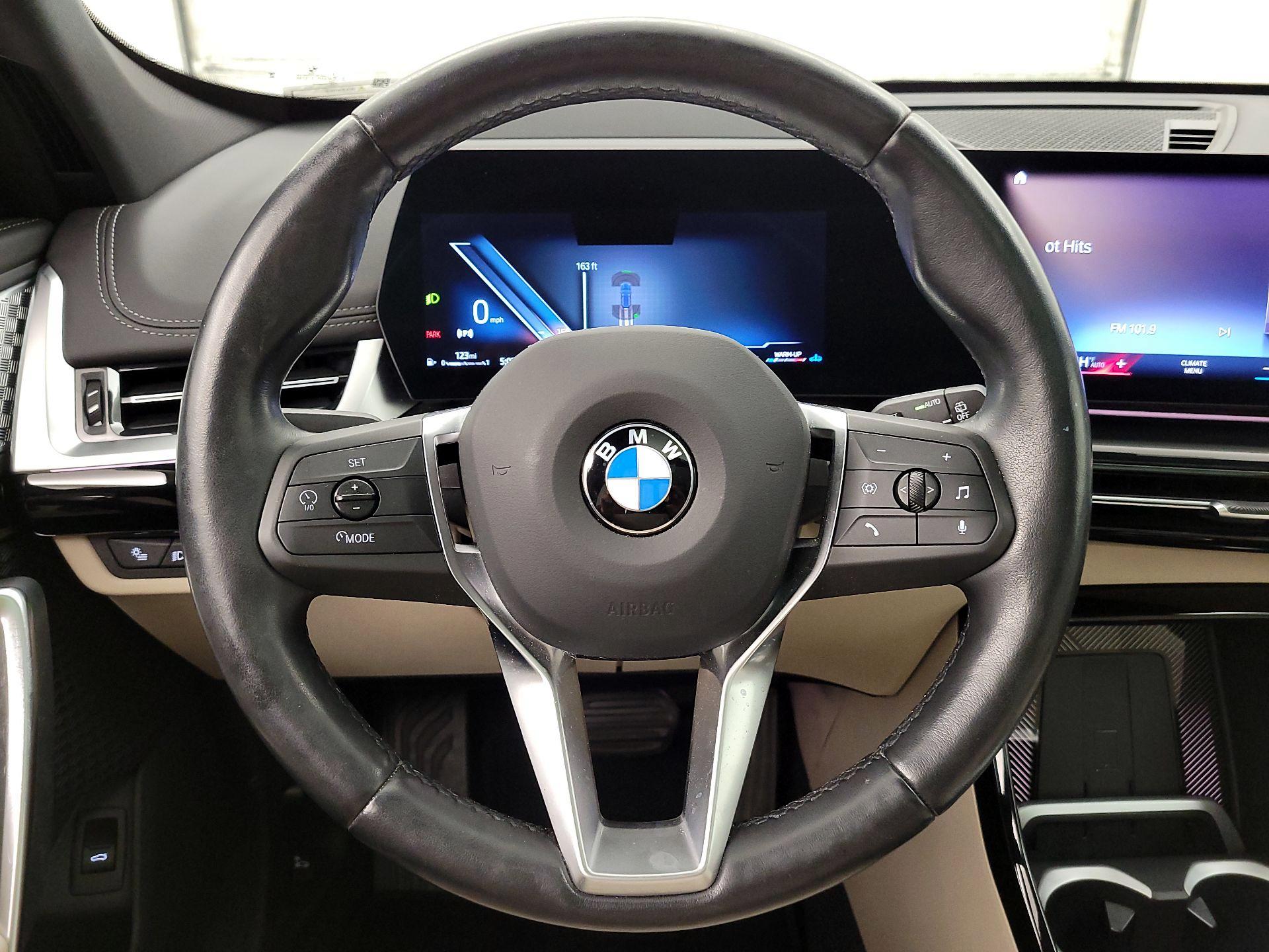 Thumbnail: 2023 BMW X1 - 10