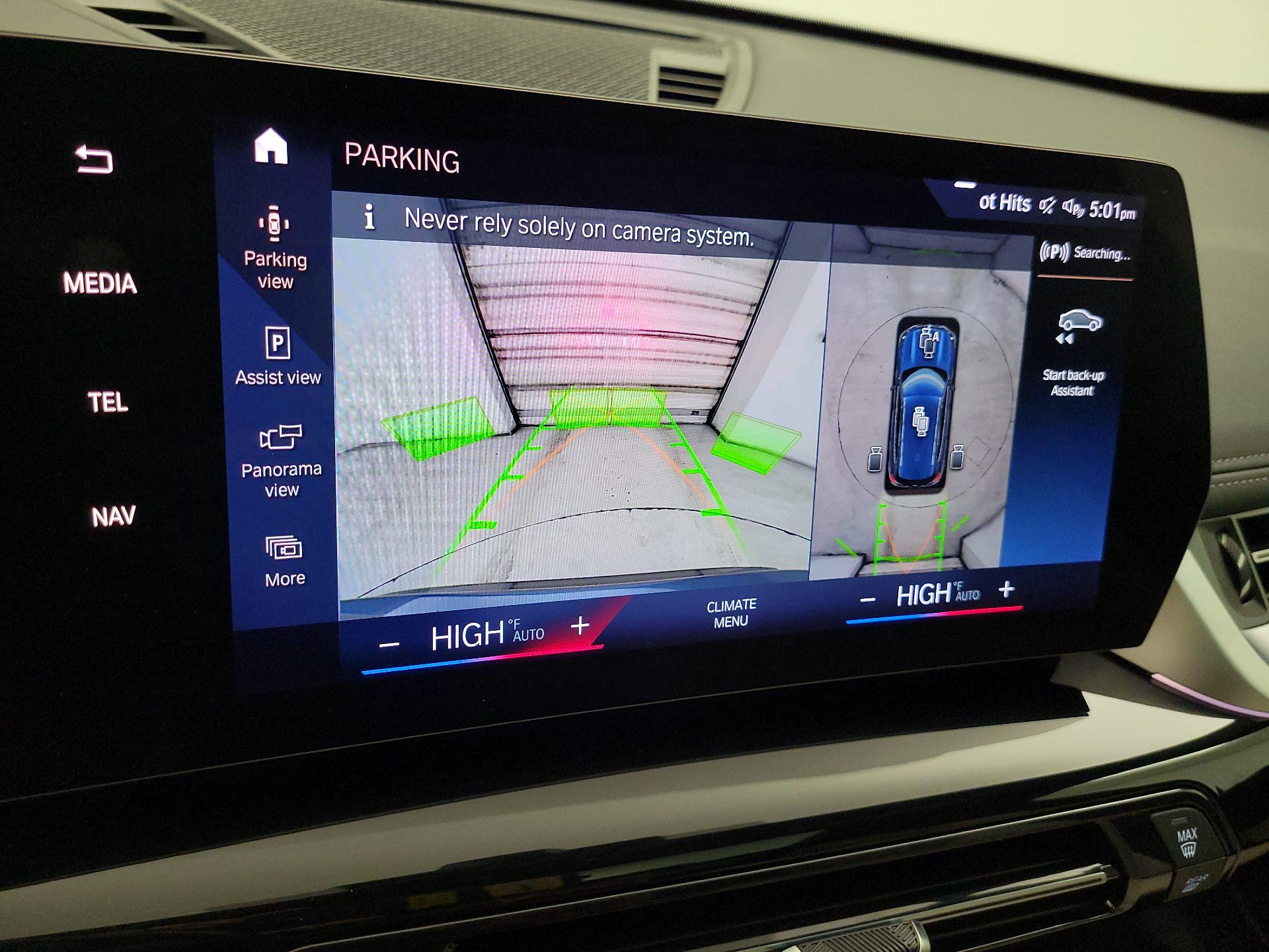 Thumbnail: 2023 BMW X1 - 14