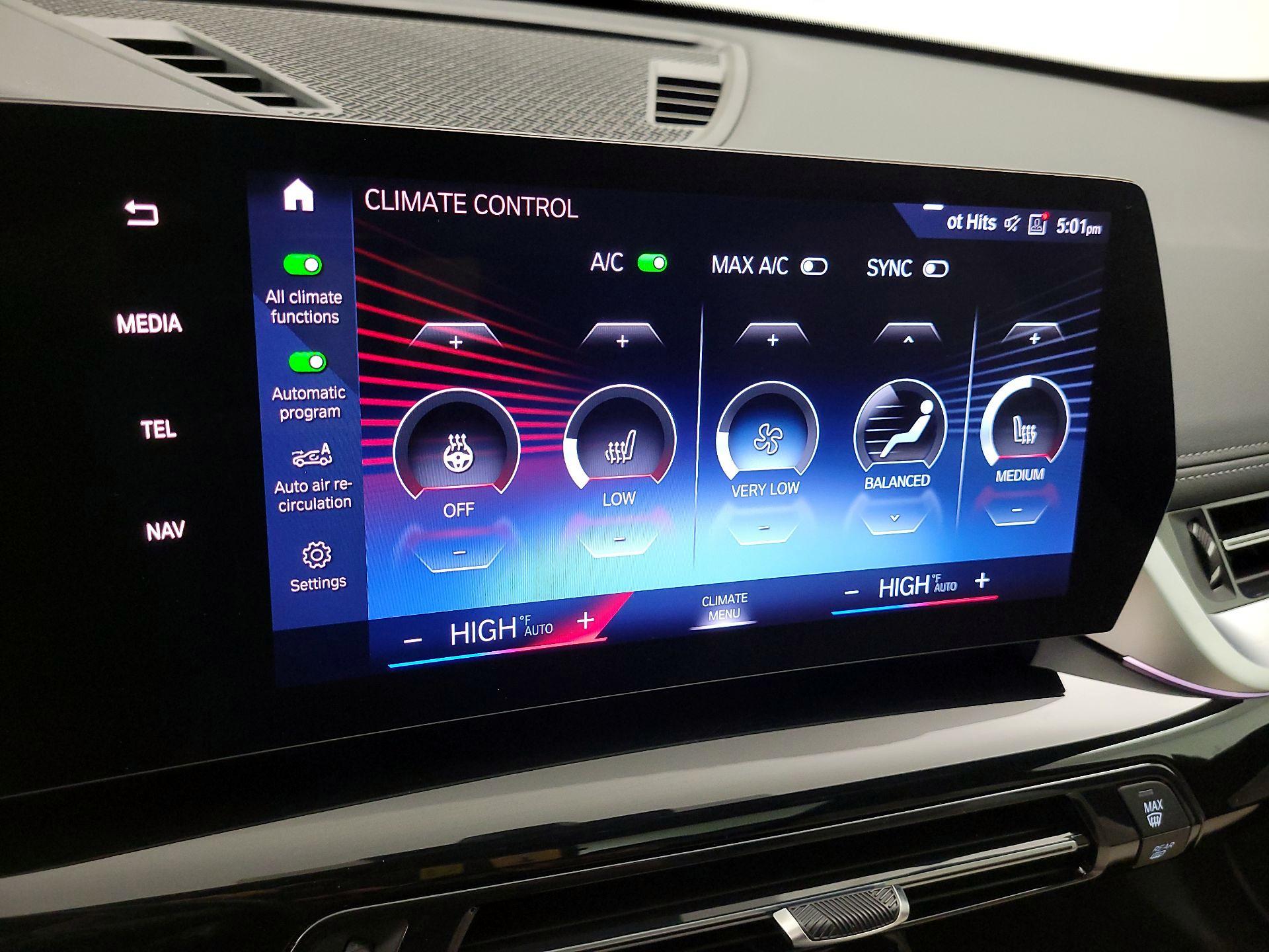 Thumbnail: 2023 BMW X1 - 16