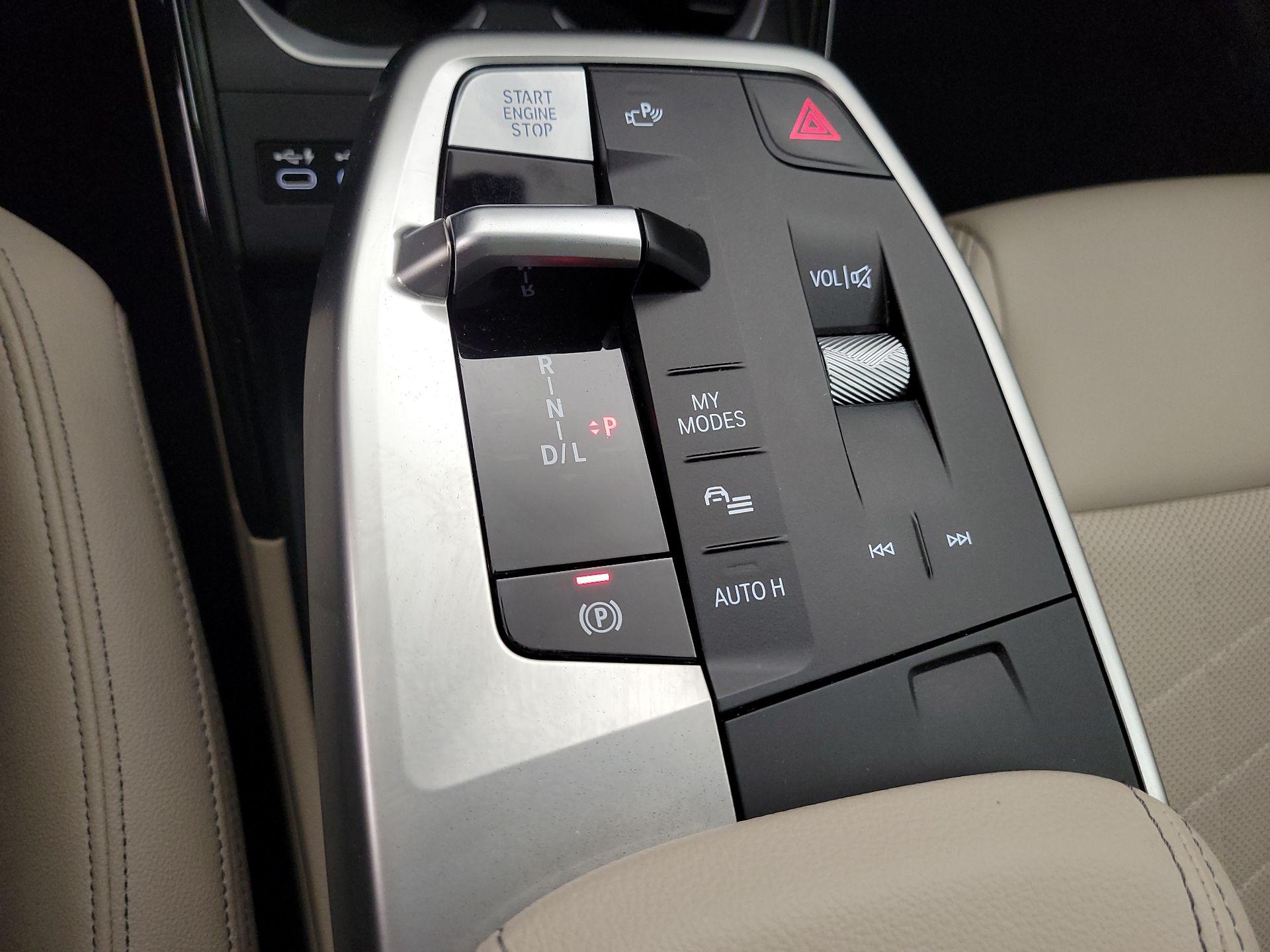 Thumbnail: 2023 BMW X1 - 17