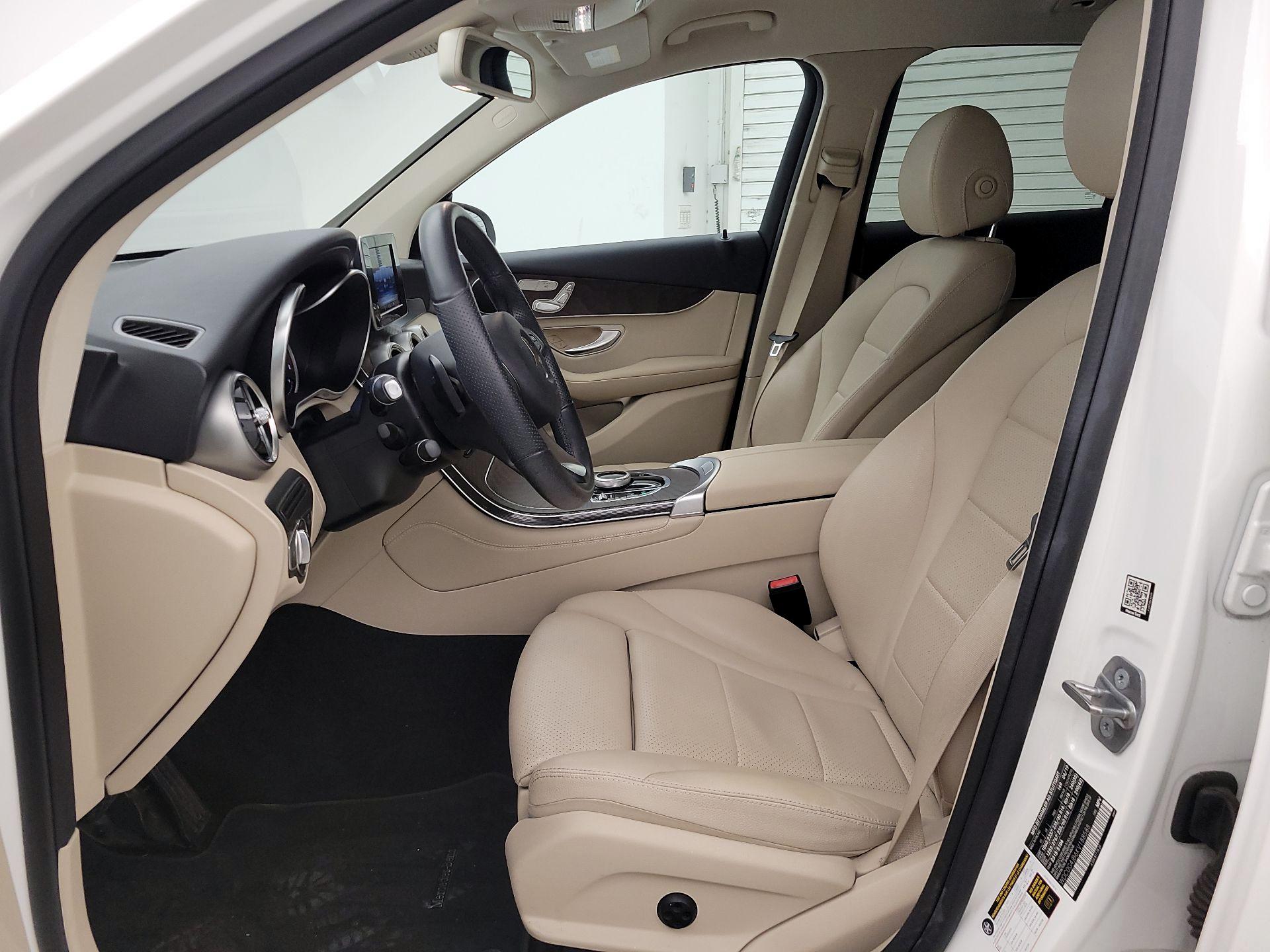 Thumbnail: 2019 Mercedes-Benz GLC - 11