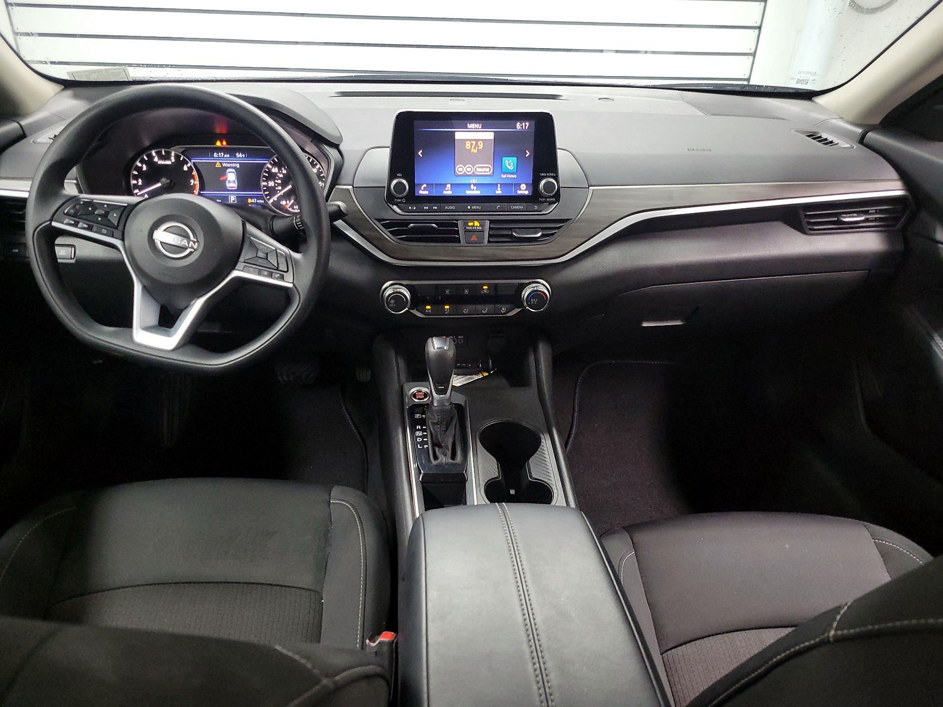 Thumbnail: 2025 Nissan Altima - 9