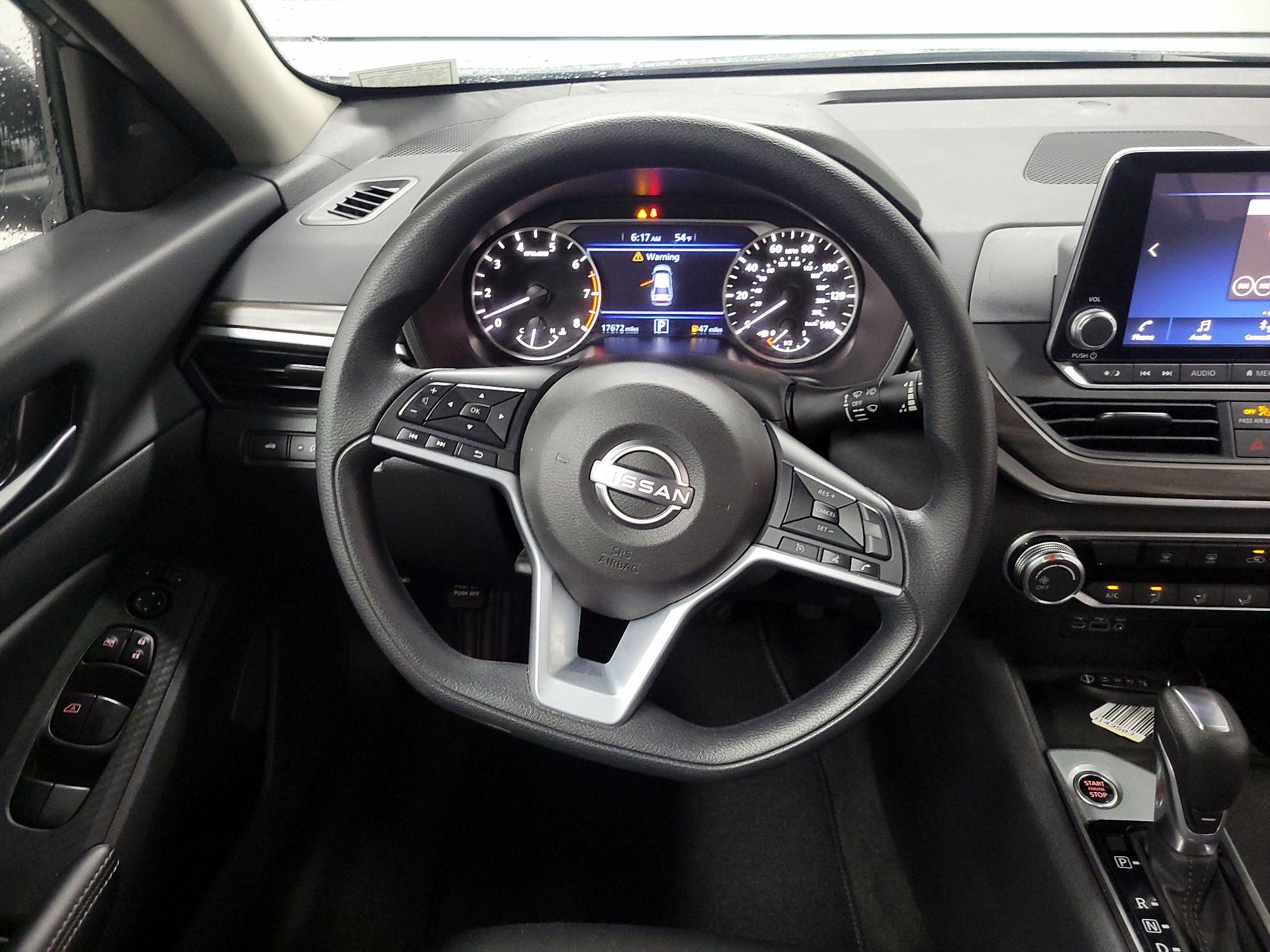 Thumbnail: 2025 Nissan Altima - 10