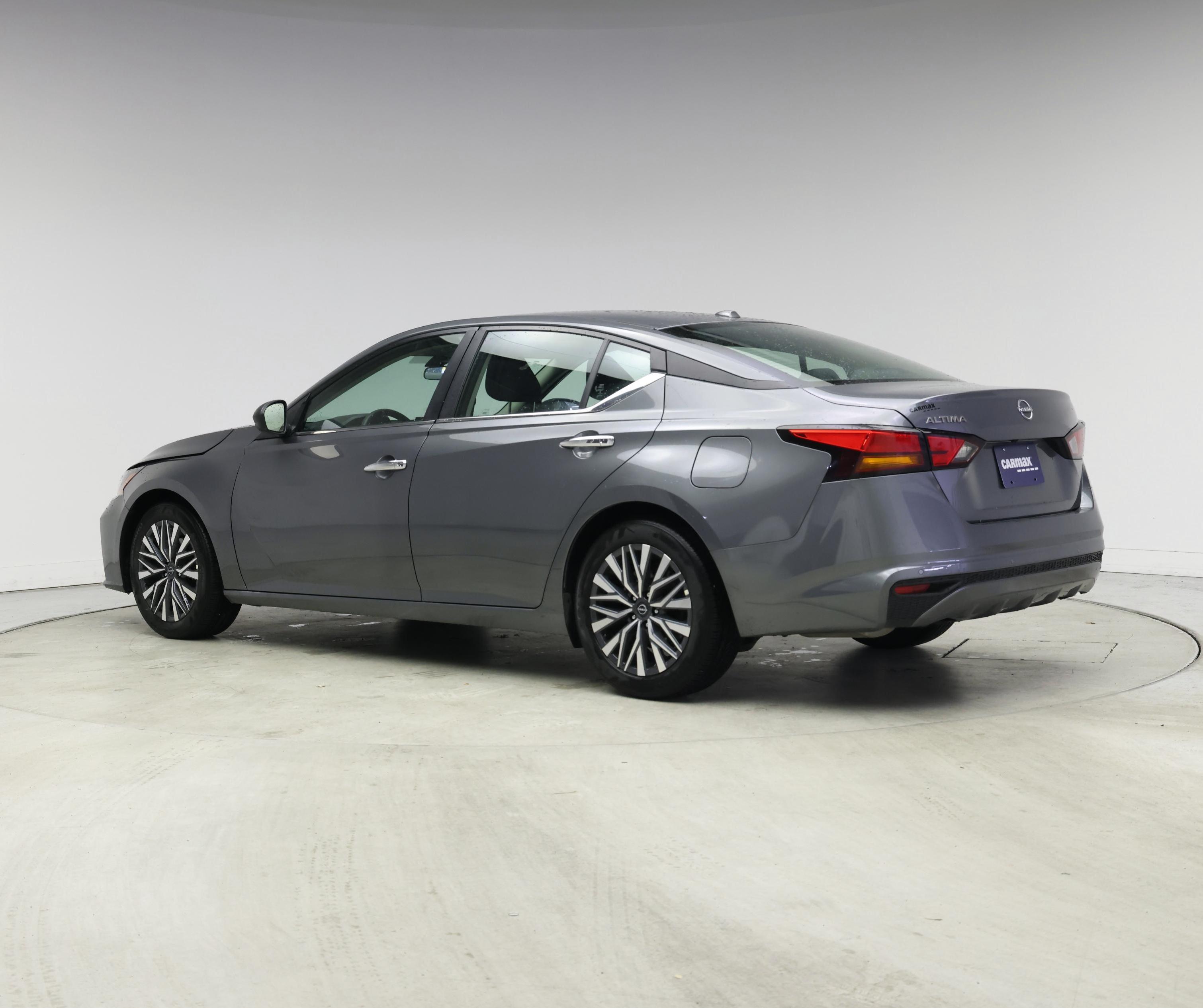 Thumbnail: 2025 Nissan Altima - 2