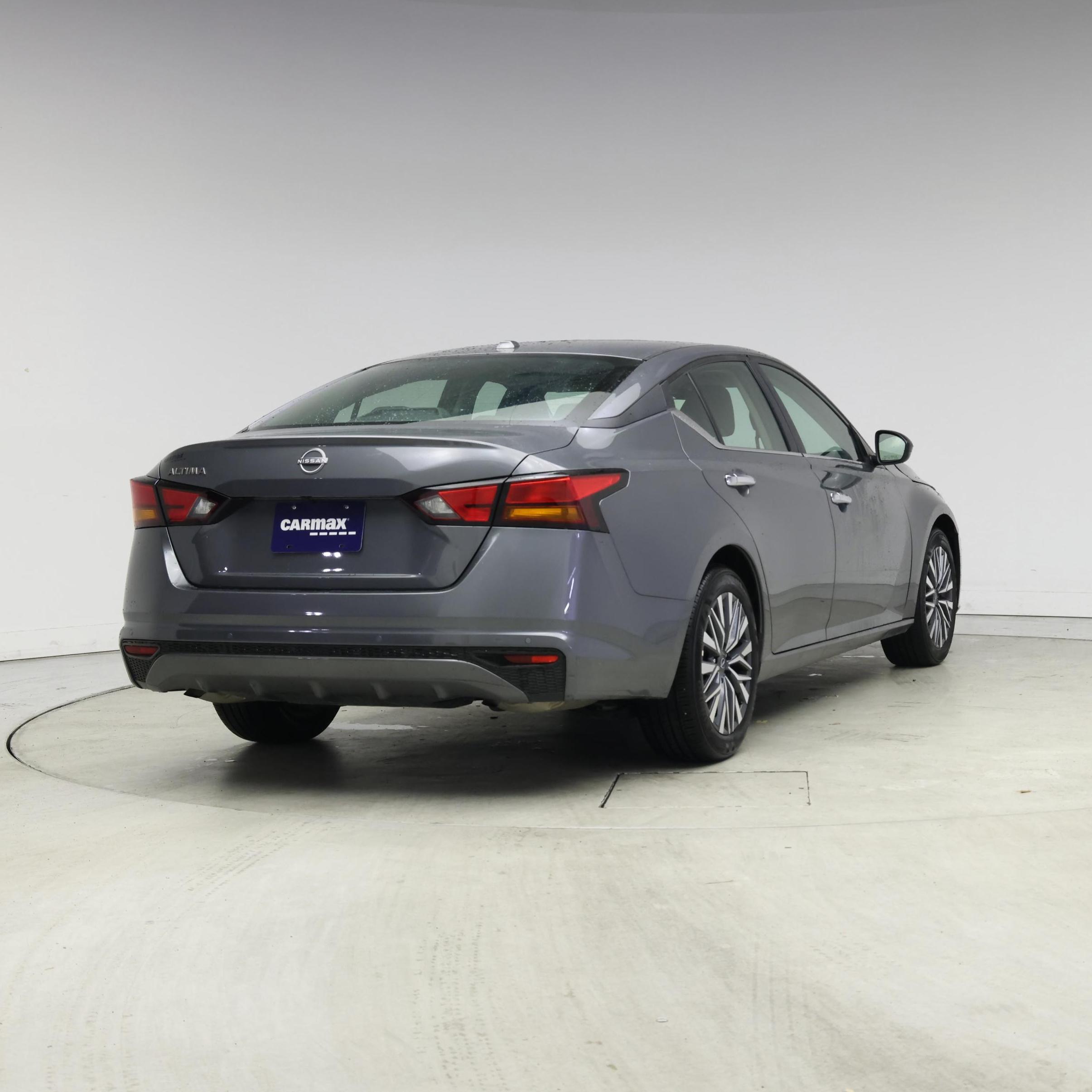 Thumbnail: 2025 Nissan Altima - 8