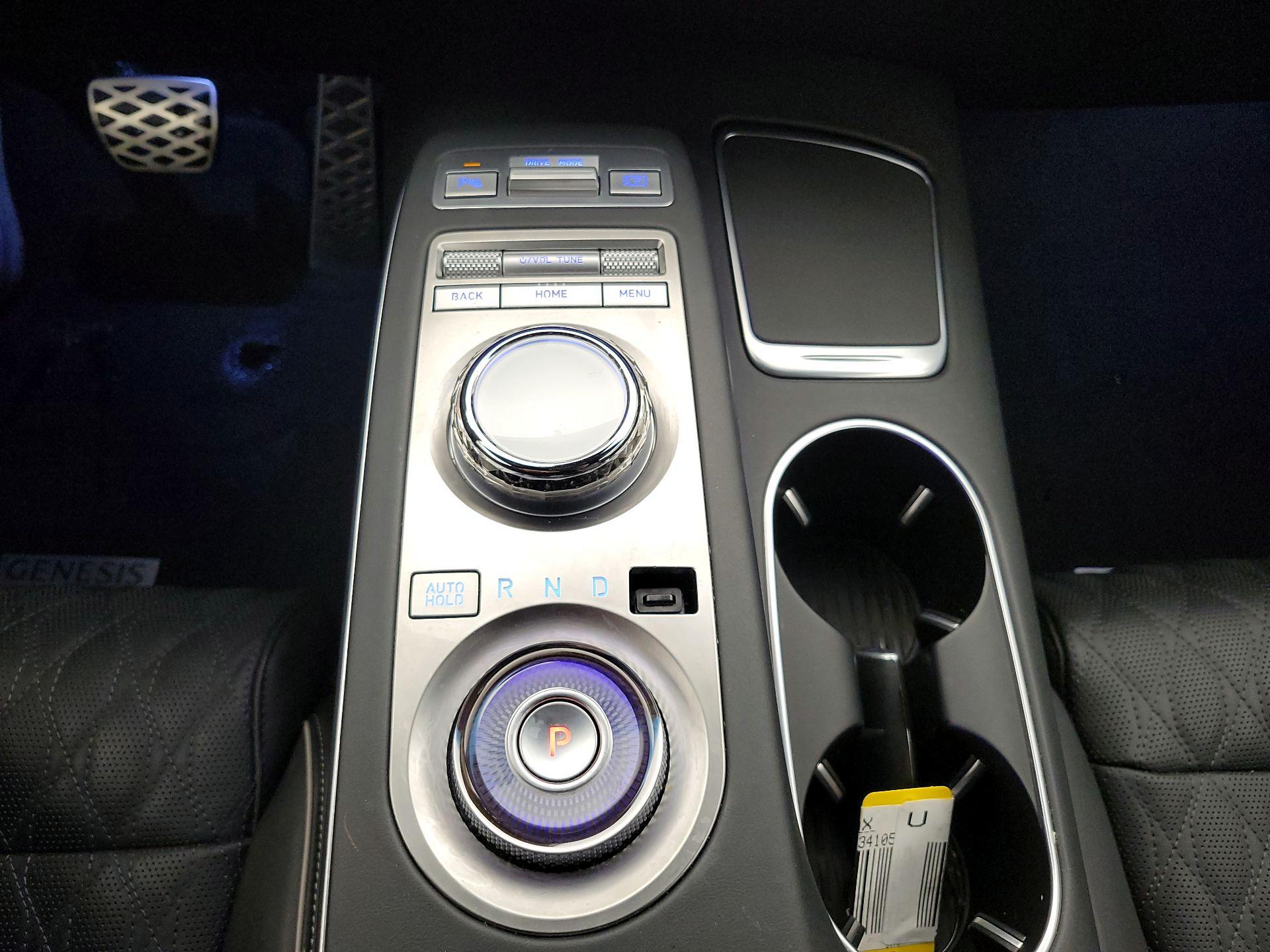 Thumbnail: 2025 Genesis GV70 - 18