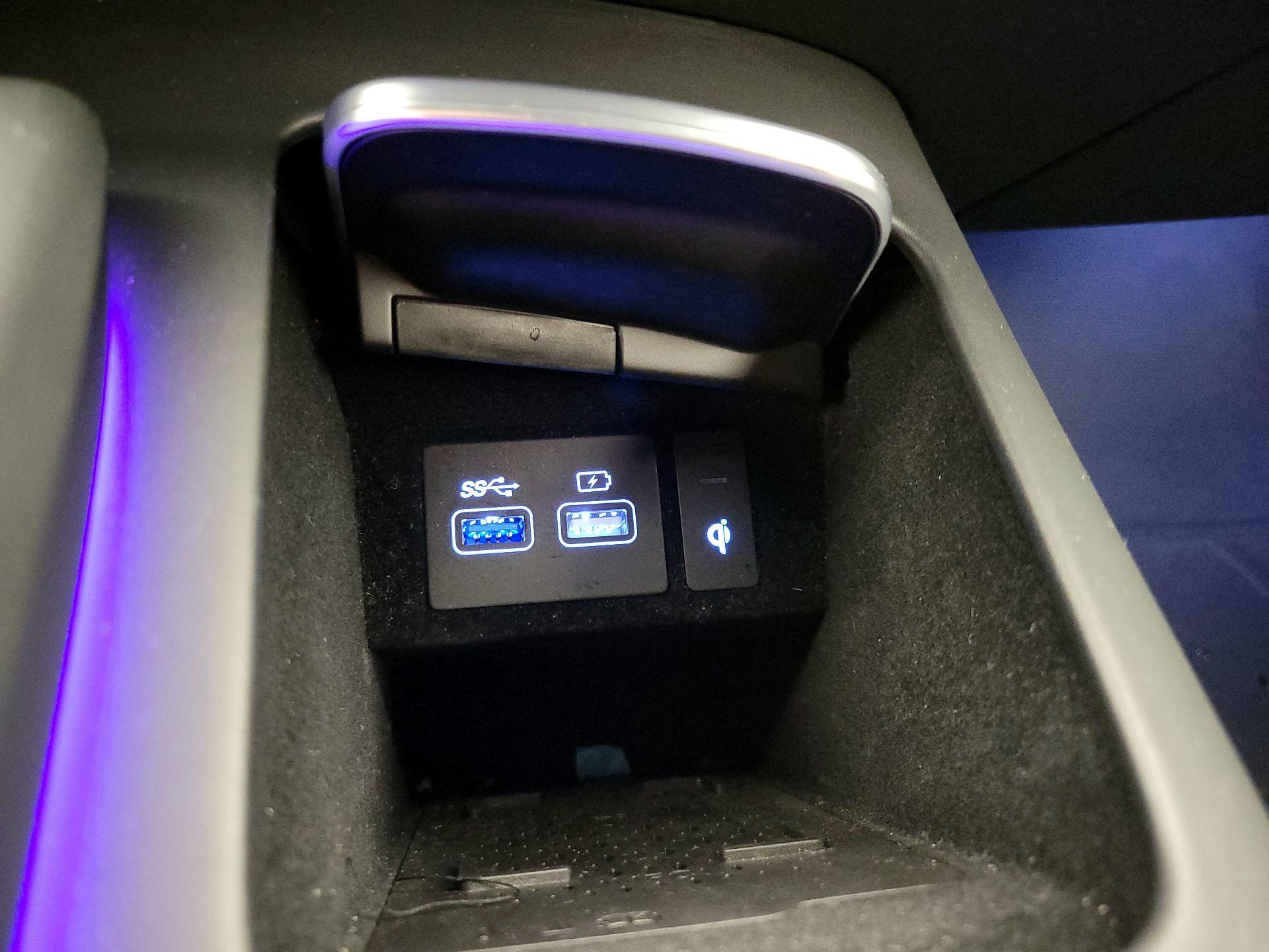 Thumbnail: 2025 Genesis GV70 - 19