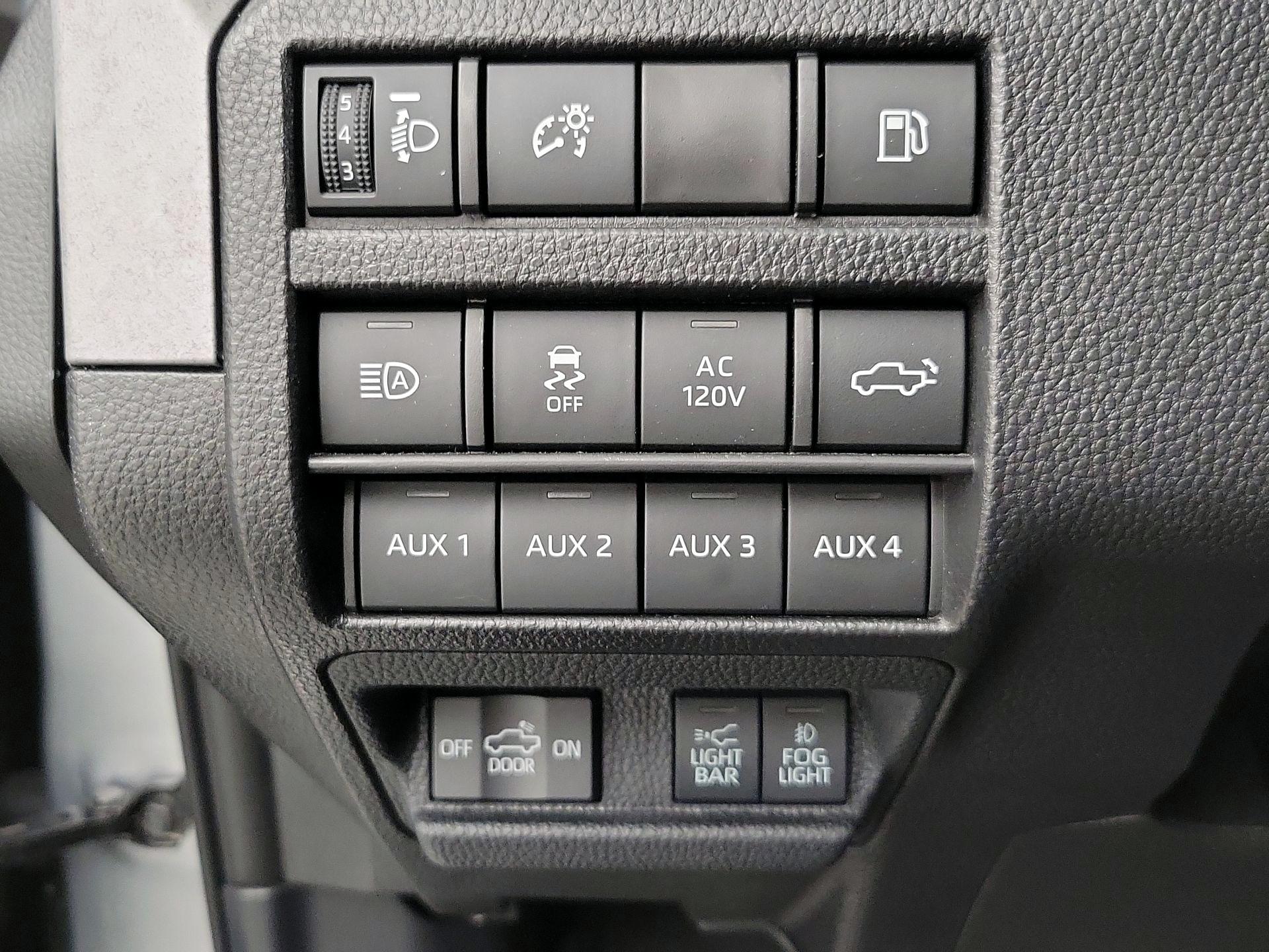 Thumbnail: 2025 Toyota Tacoma - 13