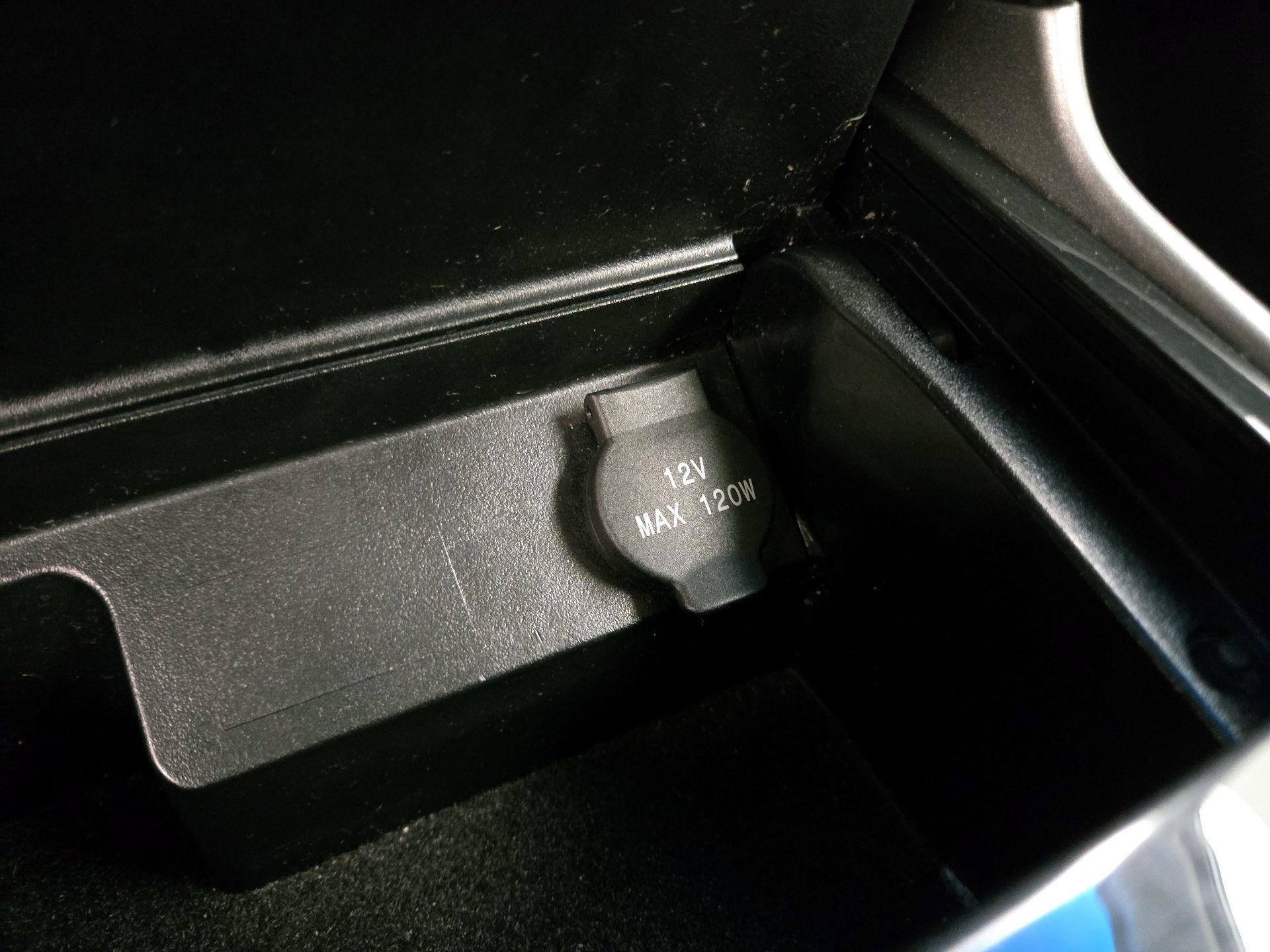 Thumbnail: 2014 Nissan Altima - 17