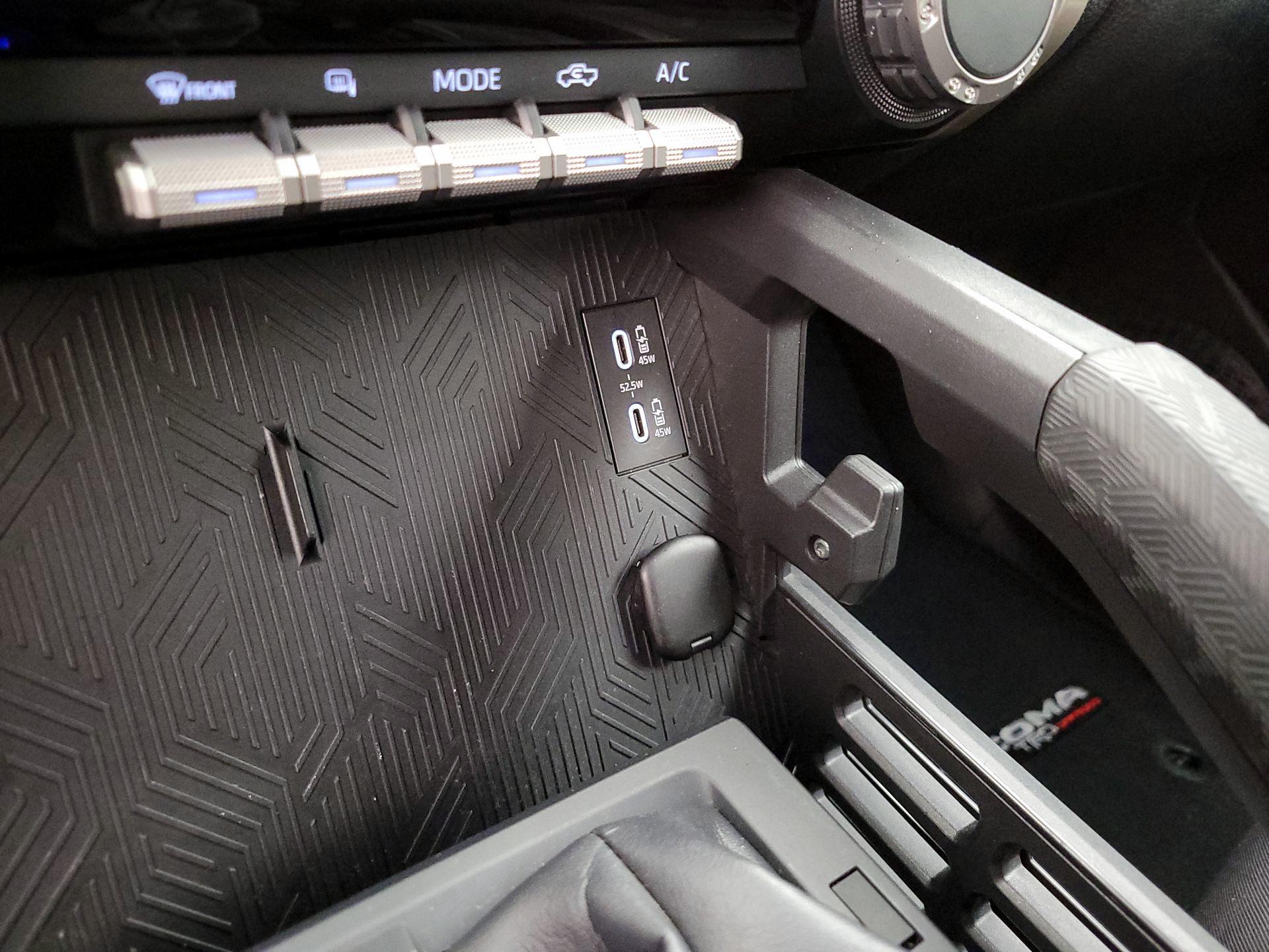 Thumbnail: 2024 Toyota Tacoma - 18