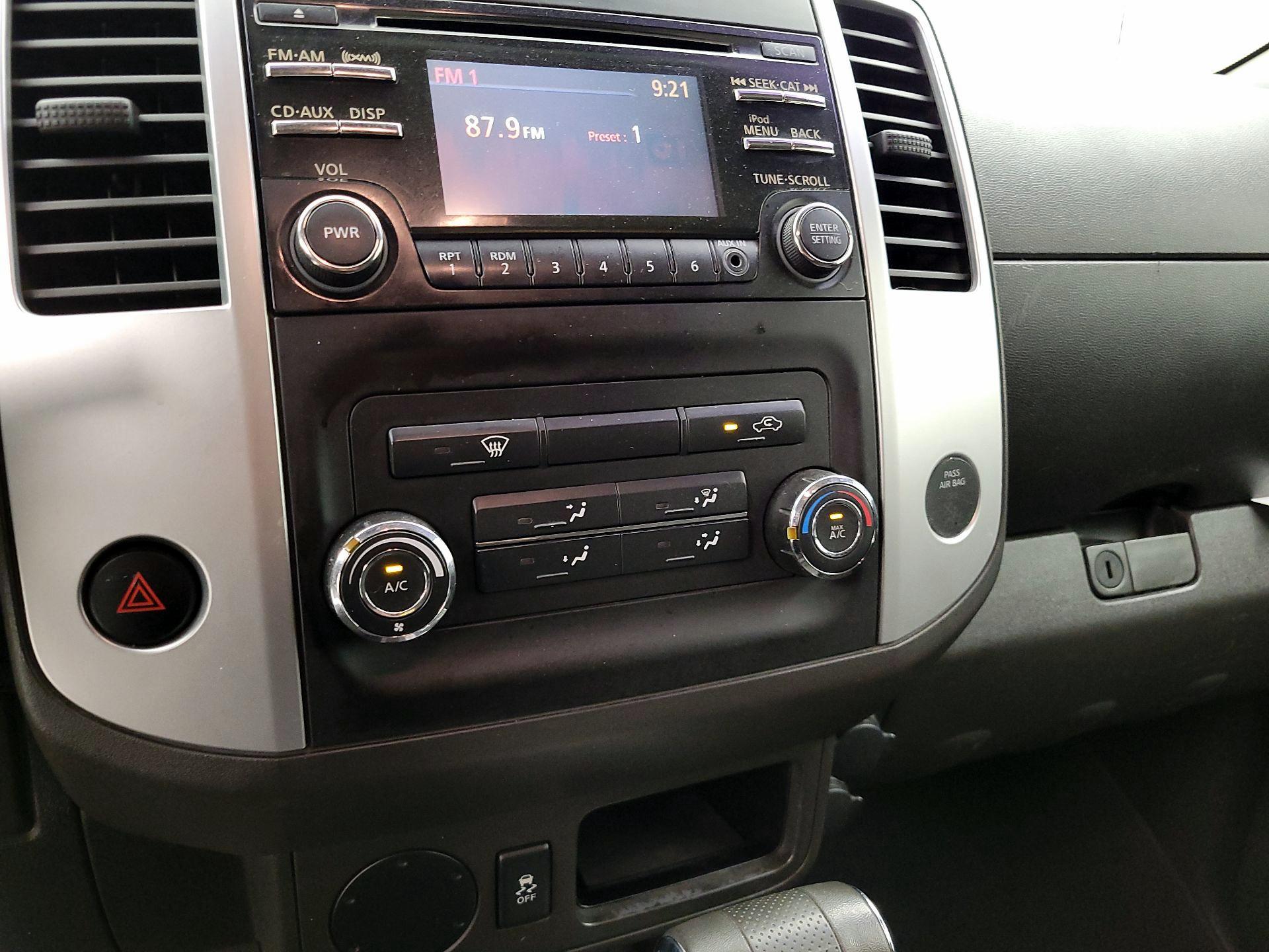 Thumbnail: 2014 Nissan Frontier - 15