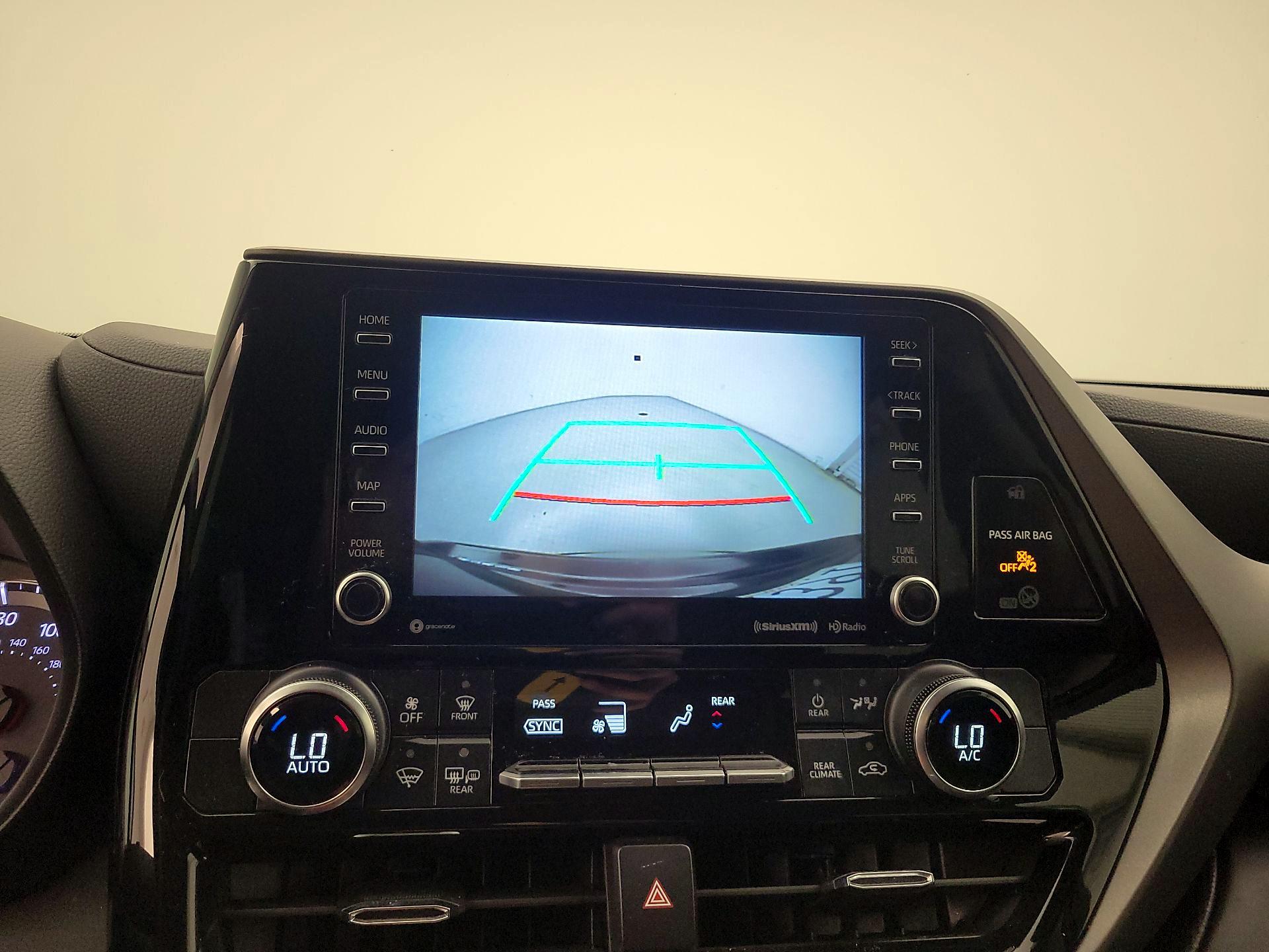 Thumbnail: 2021 Toyota Highlander - 14