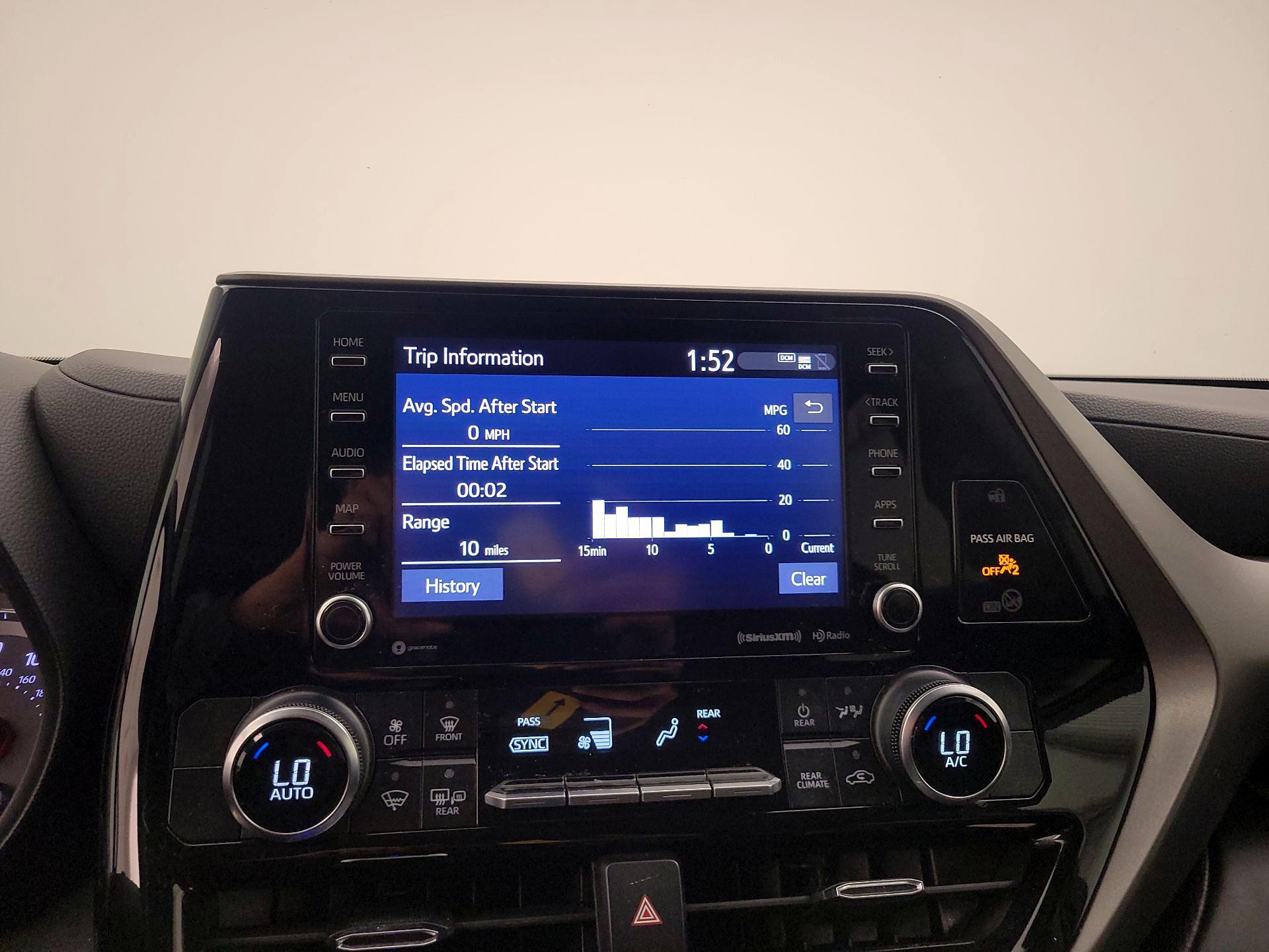 Thumbnail: 2021 Toyota Highlander - 15