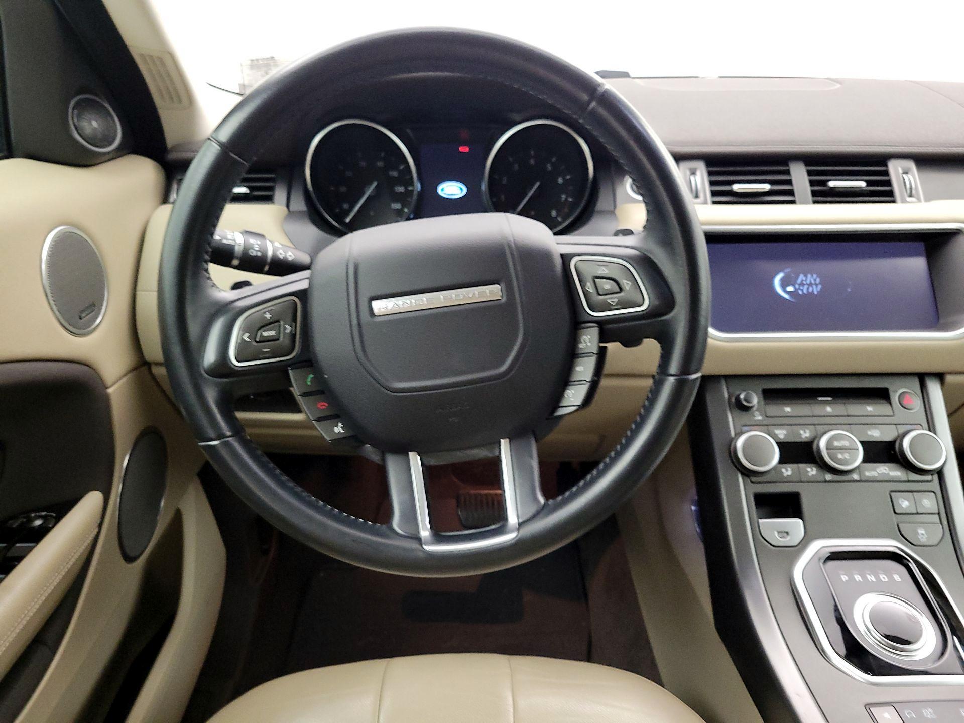 Thumbnail: 2018 Land Rover Range Rover Evoque - 10