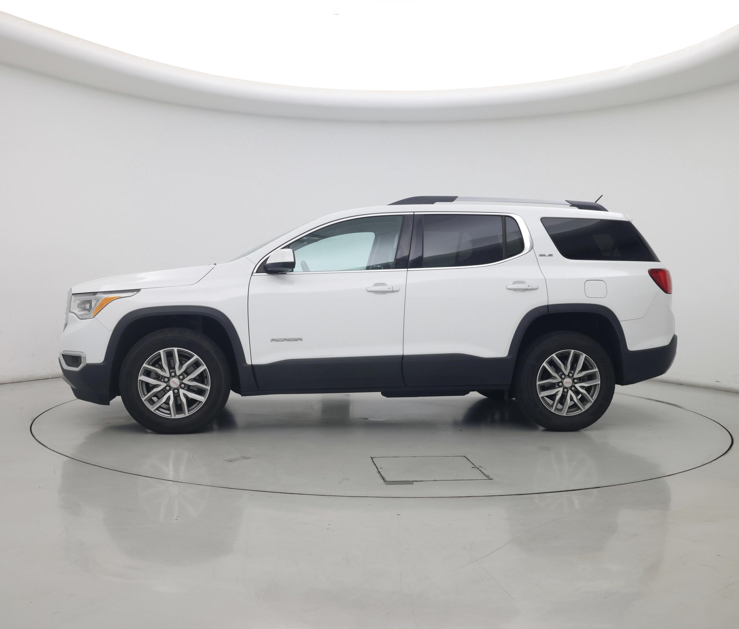 Thumbnail: 2018 GMC Acadia - 3