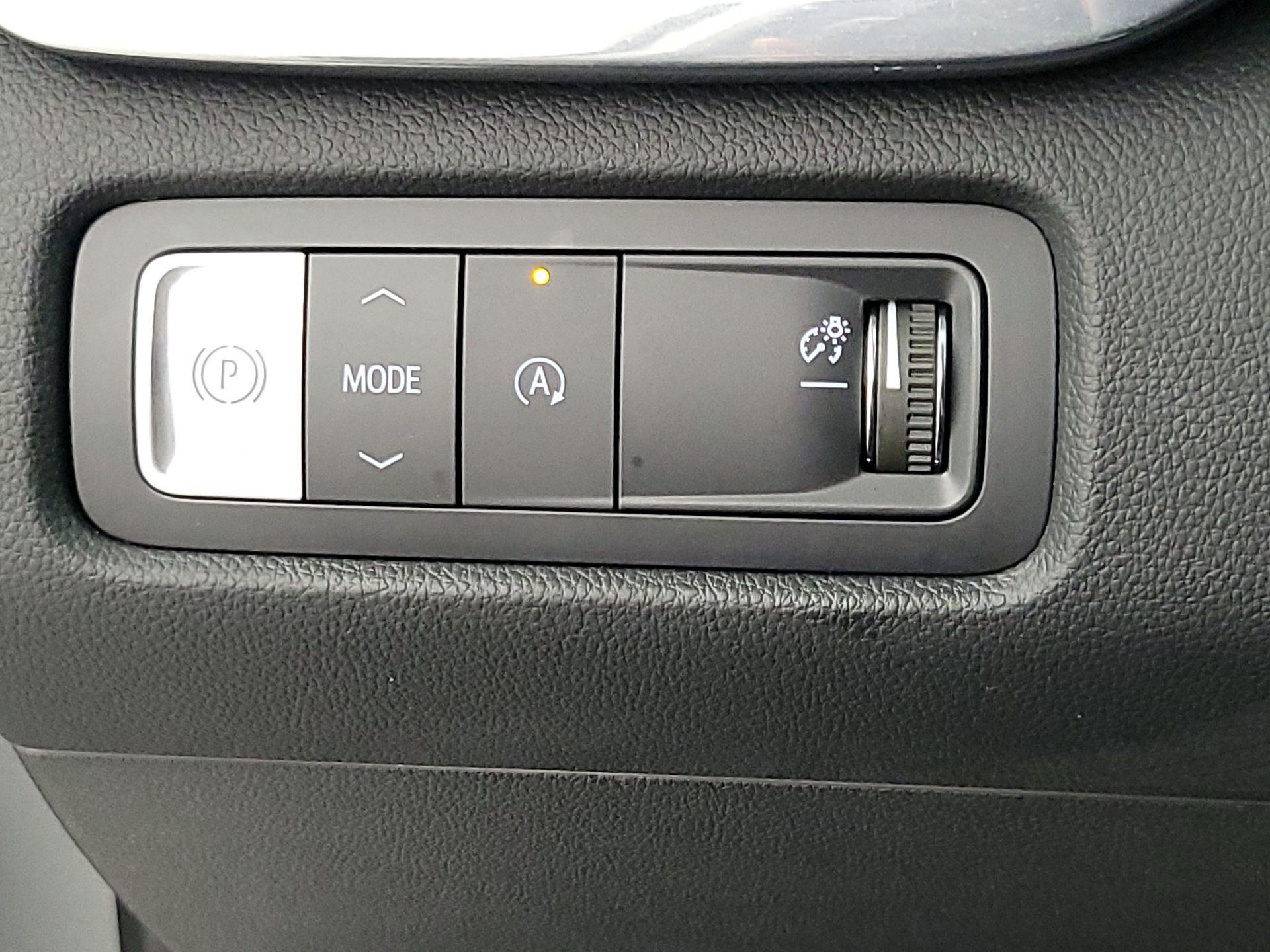 Thumbnail: 2025 GMC Acadia - 13