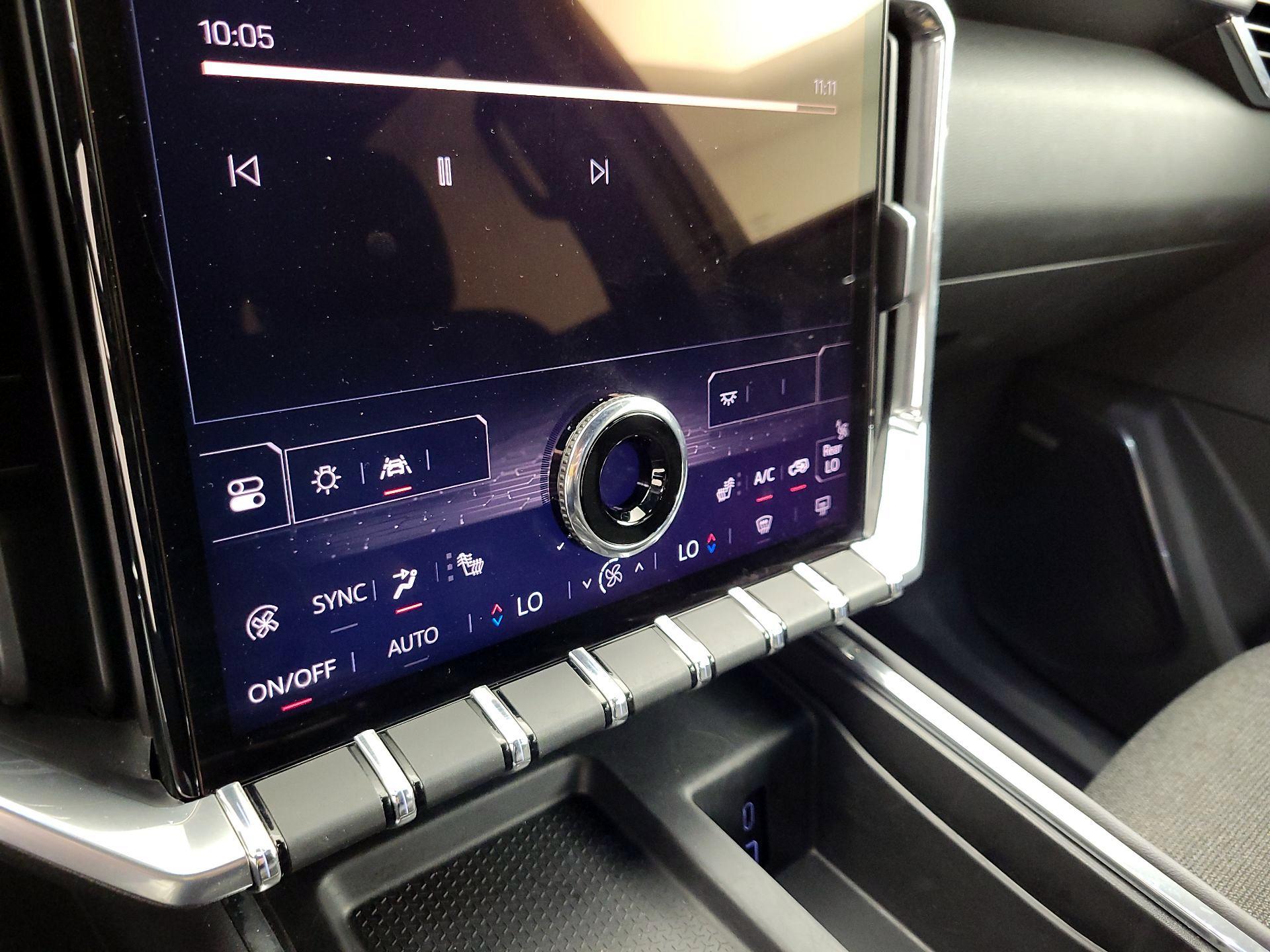 Thumbnail: 2025 GMC Acadia - 17