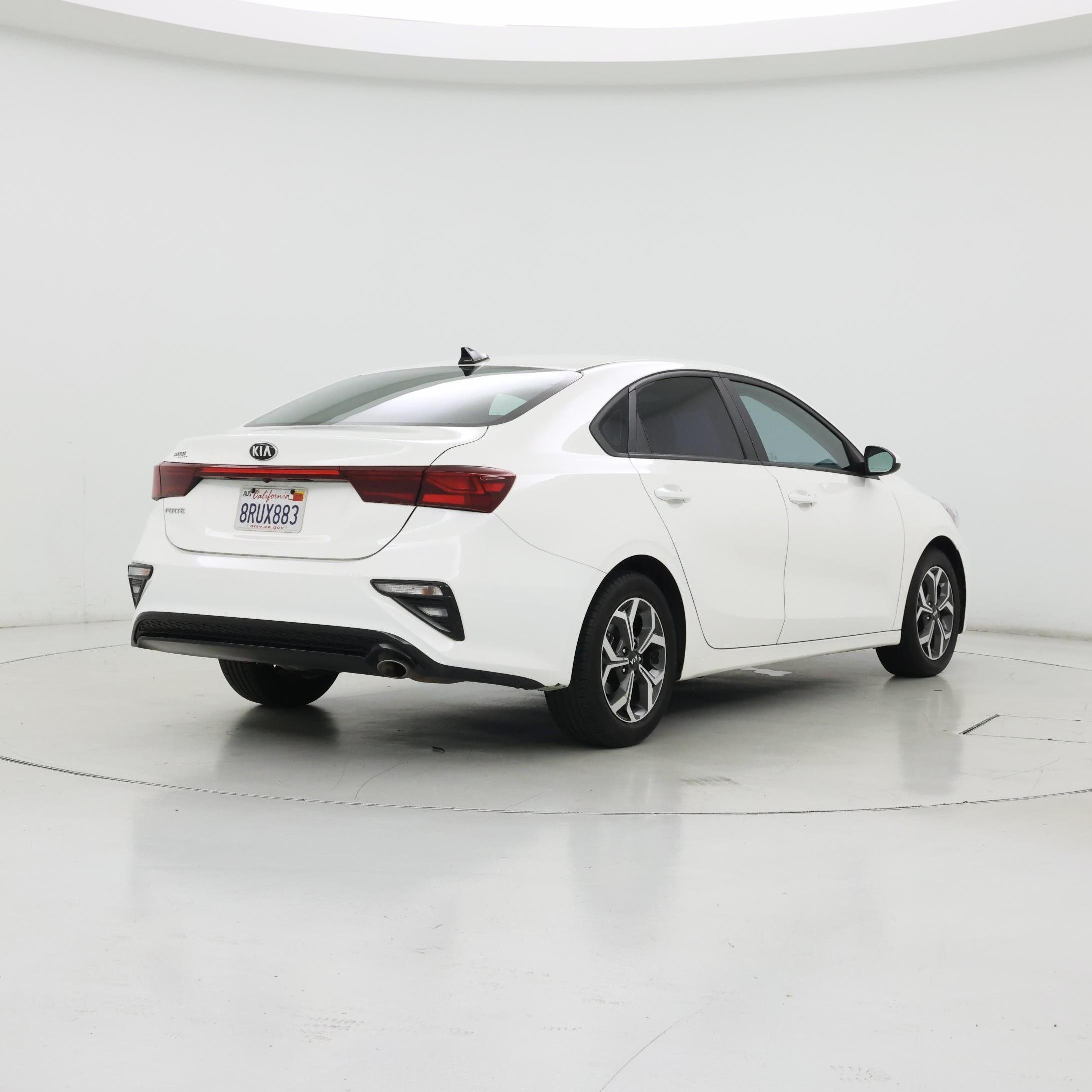 Thumbnail: 2020 Kia Forte - 8