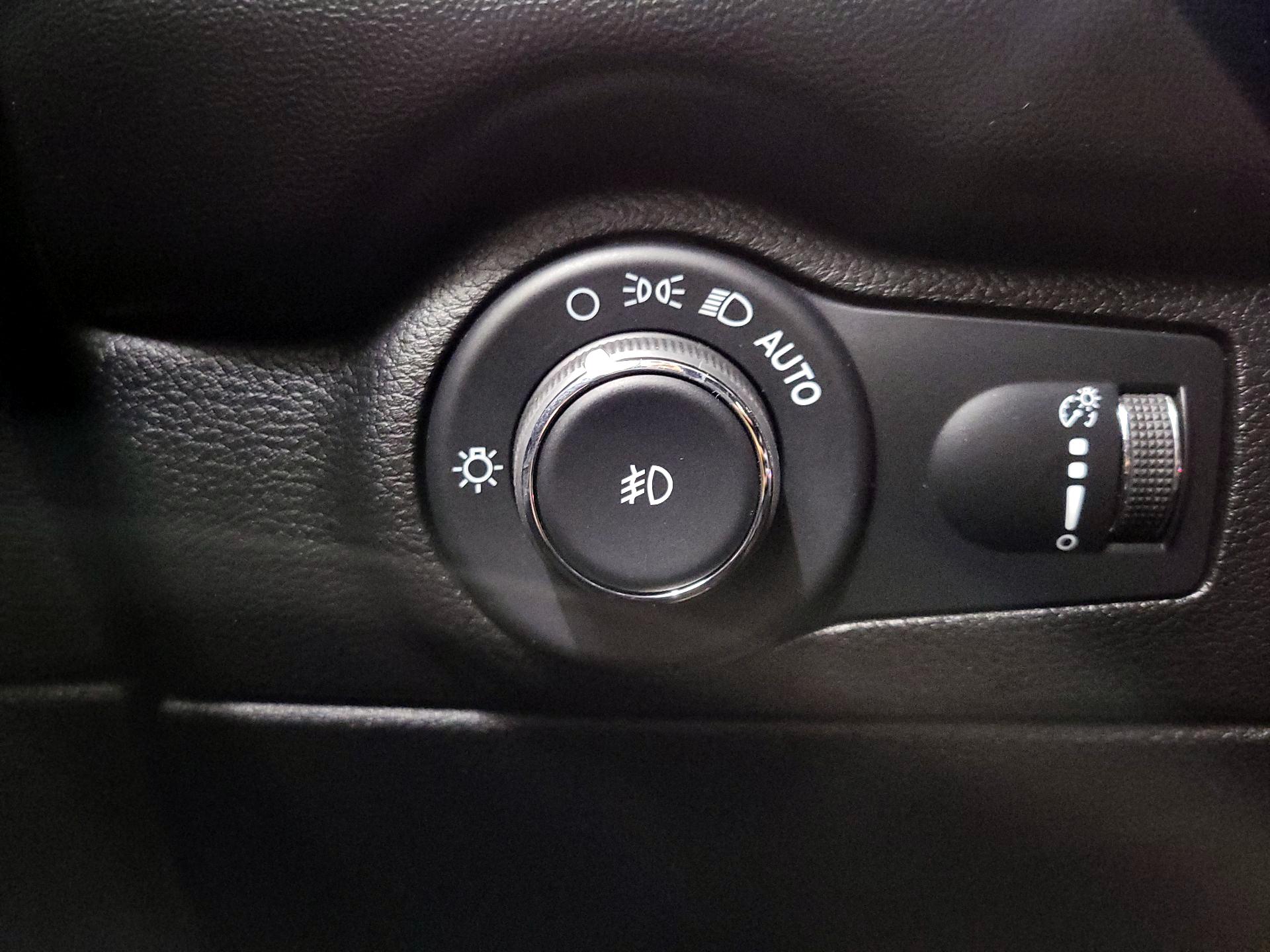 Thumbnail: 2022 Dodge Durango - 13