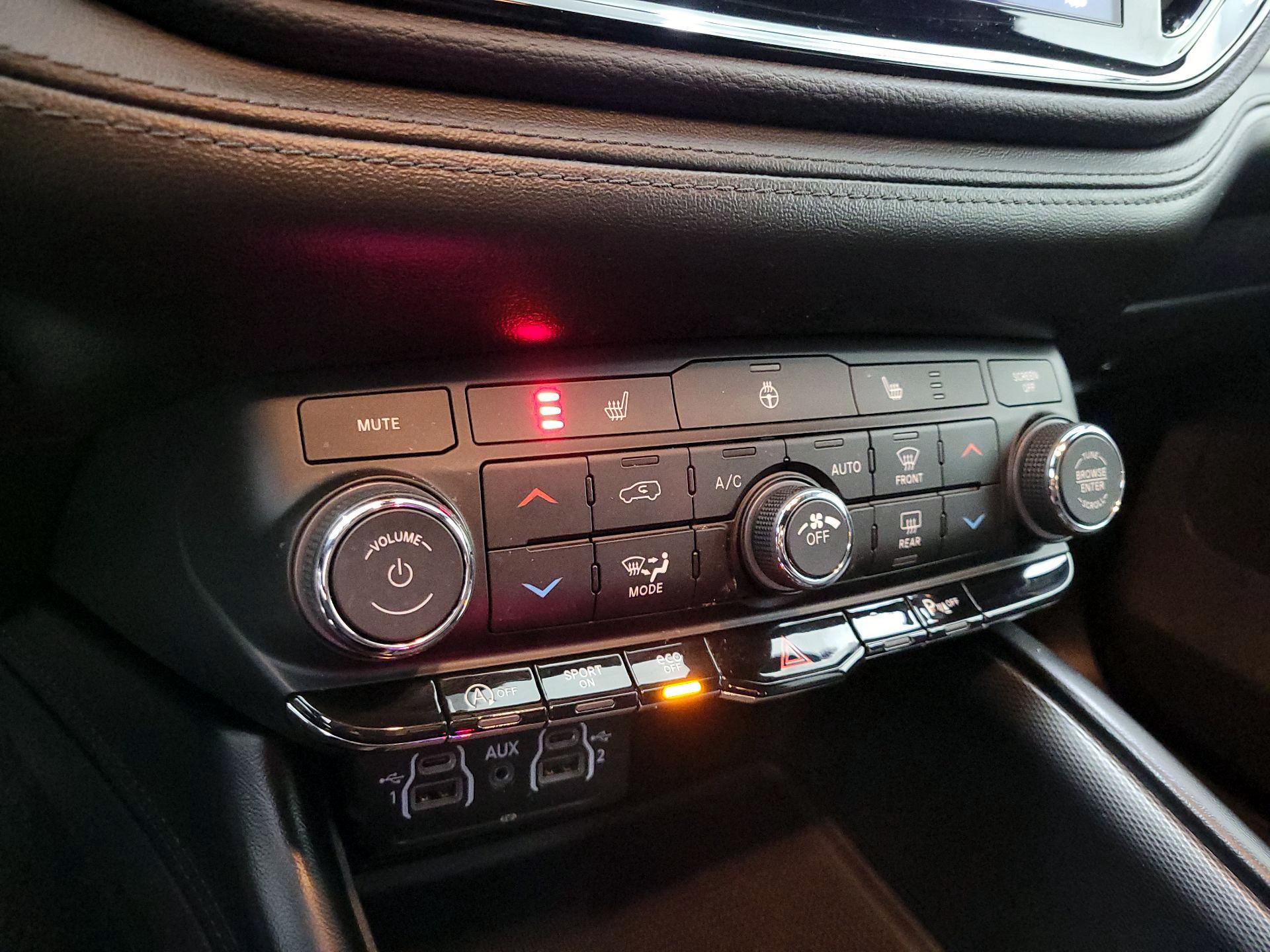 Thumbnail: 2022 Dodge Durango - 17