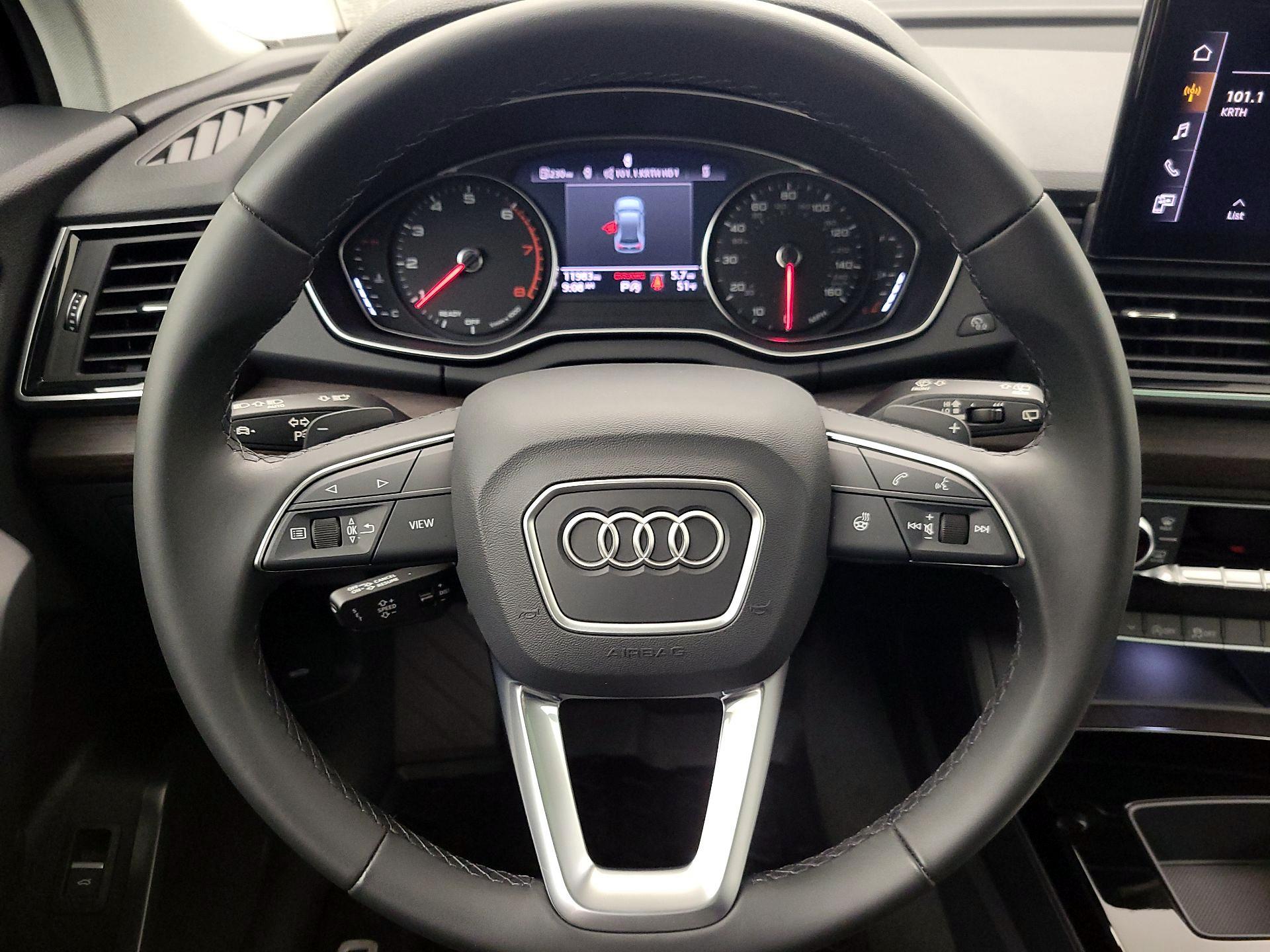 Thumbnail: 2023 Audi Q5 - 10