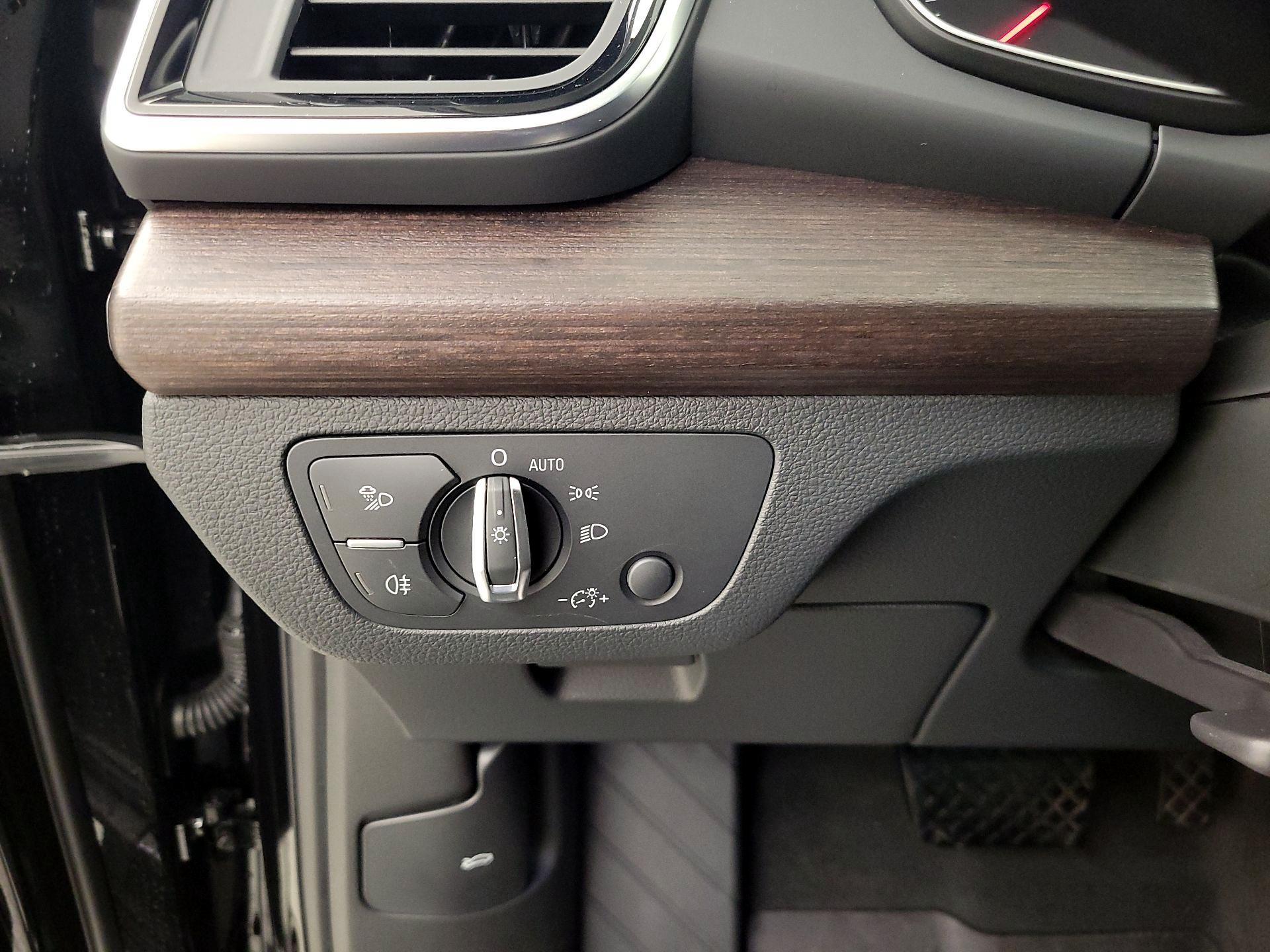 Thumbnail: 2023 Audi Q5 - 13