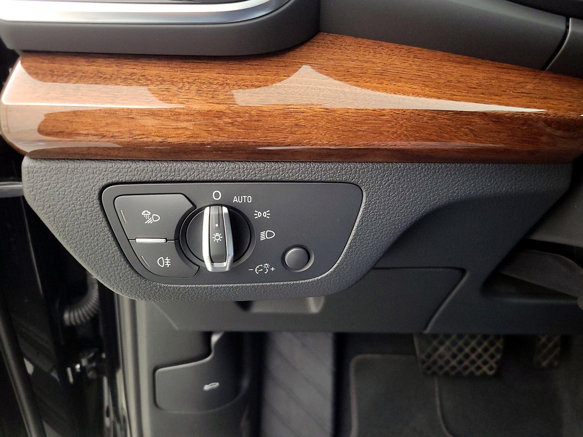 Thumbnail: 2023 Audi Q5 - 13