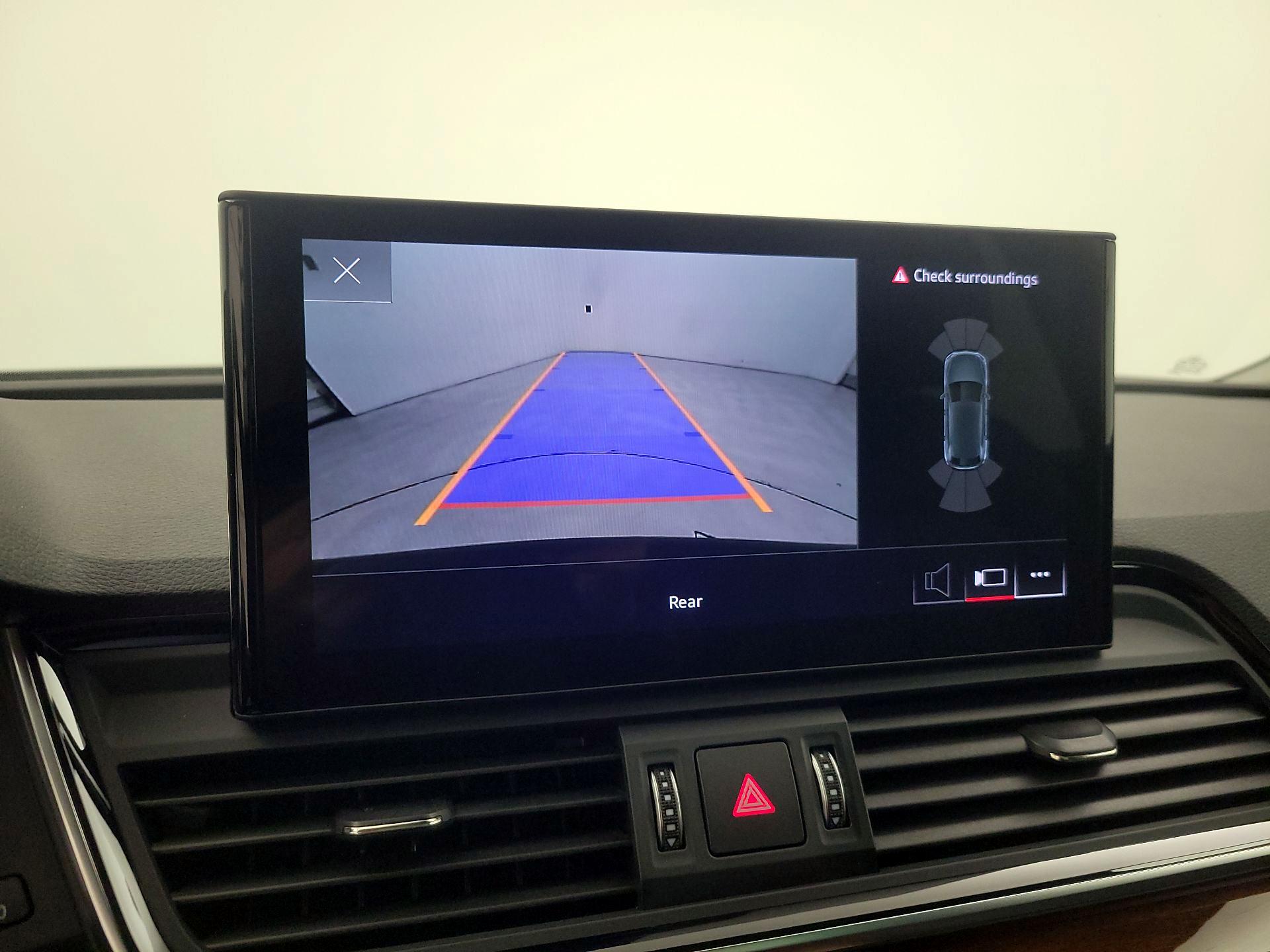 Thumbnail: 2023 Audi Q5 - 14