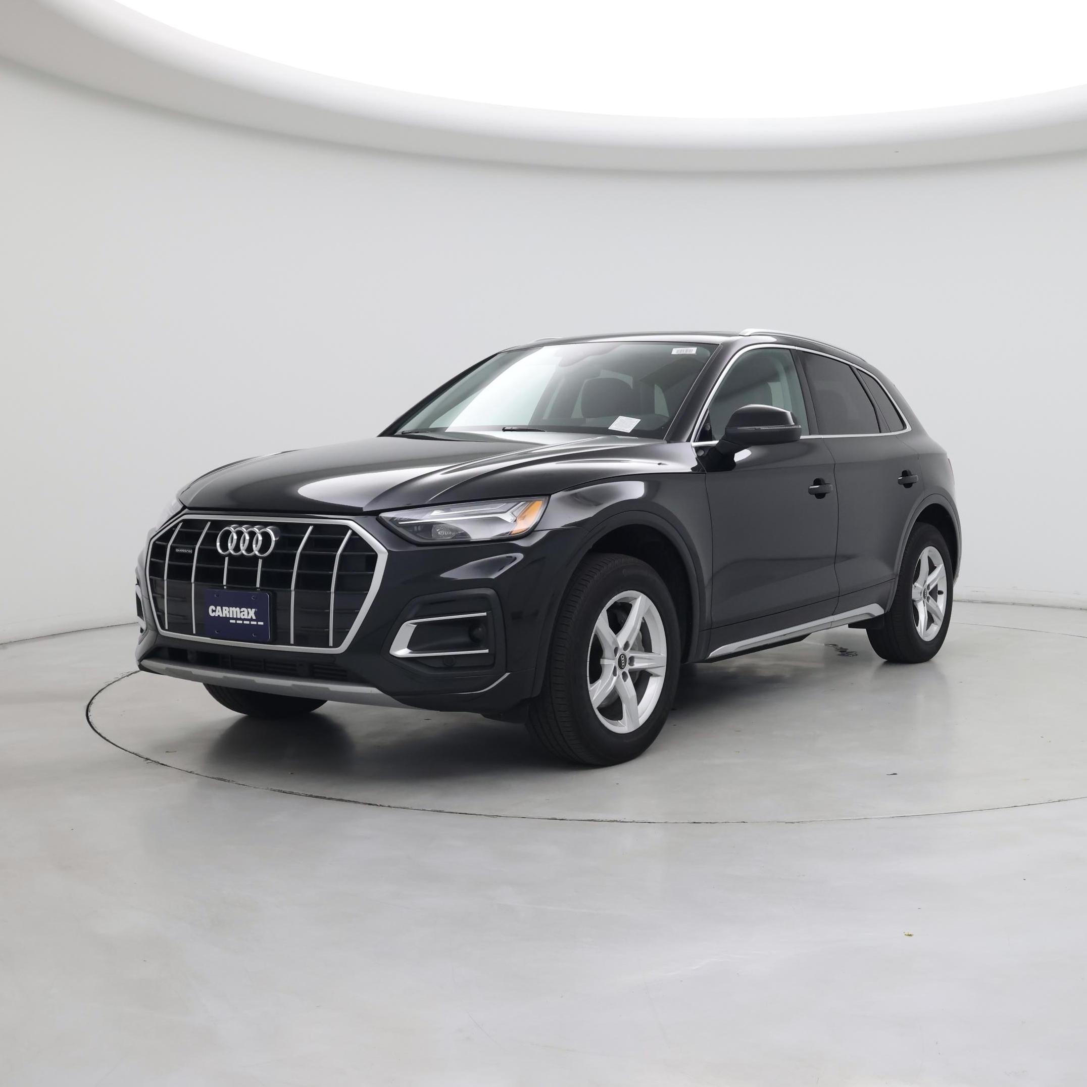 Thumbnail: 2023 Audi Q5 - 4