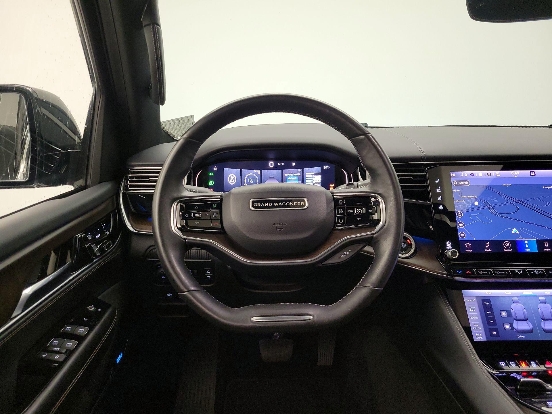 Thumbnail: 2022 Jeep Grand Wagoneer - 10