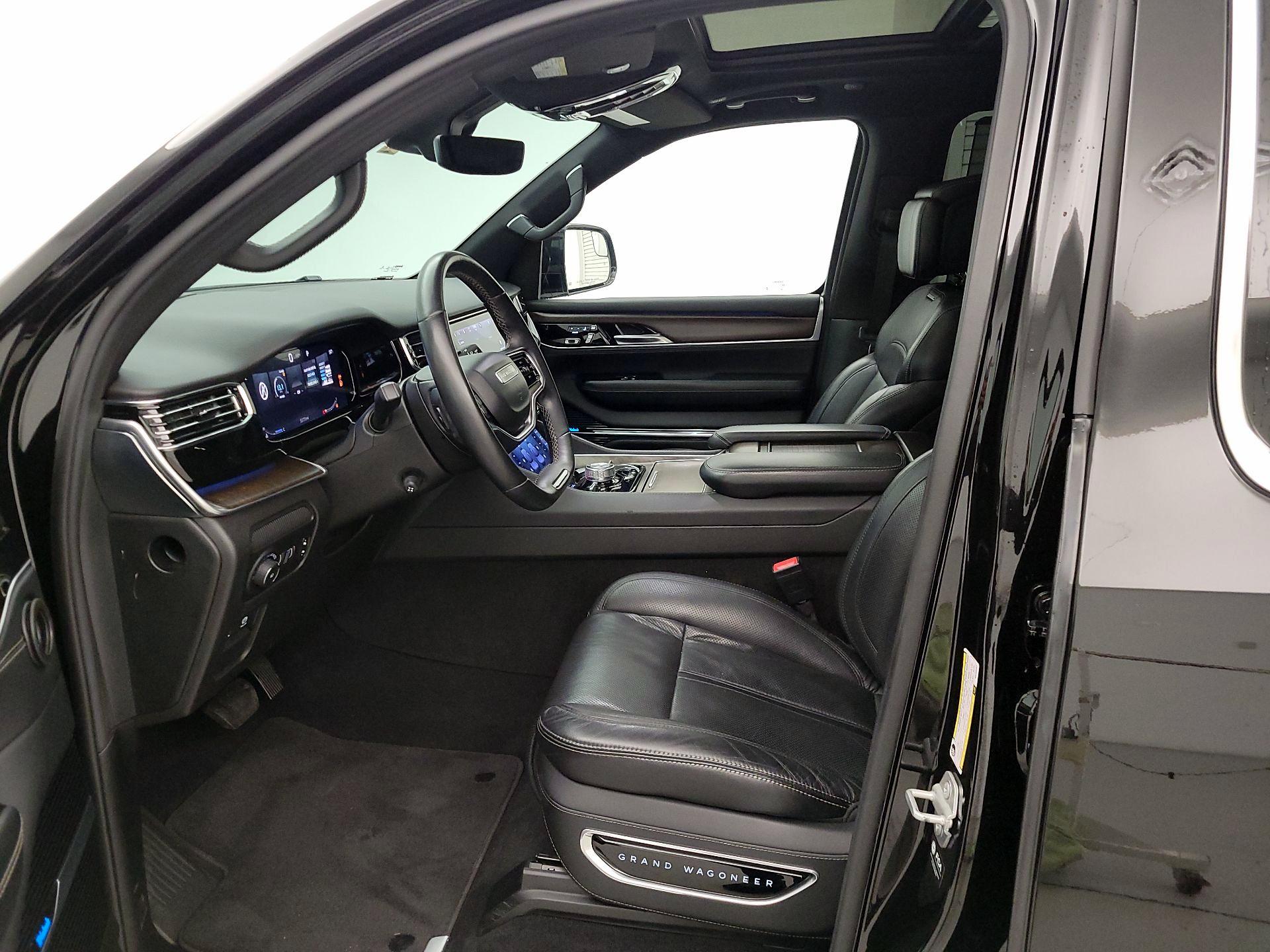 Thumbnail: 2022 Jeep Grand Wagoneer - 11