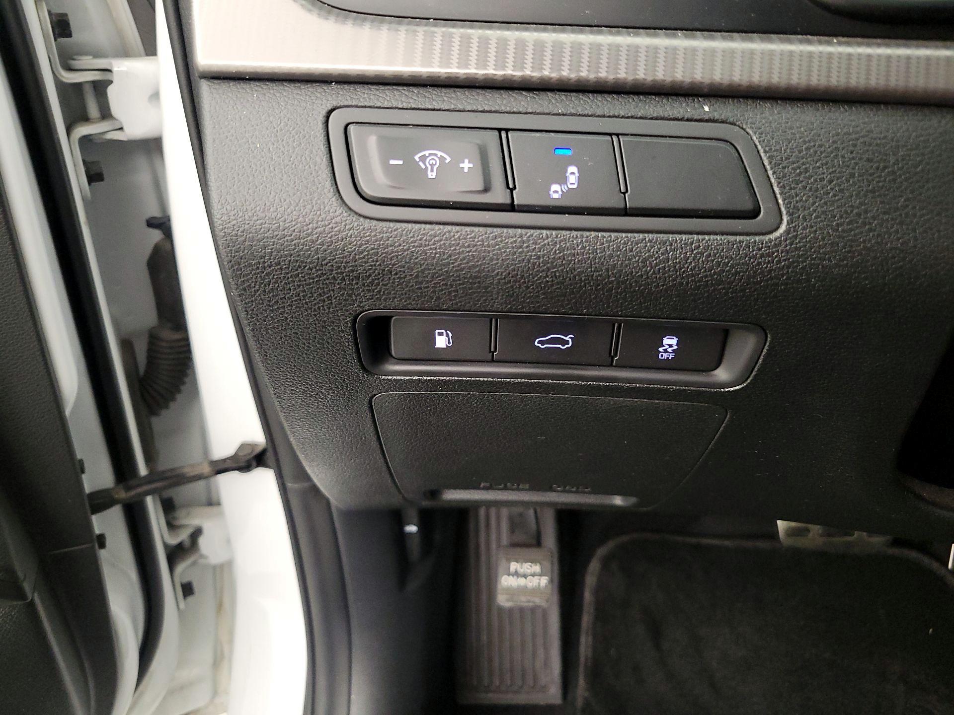 Thumbnail: 2018 Hyundai Sonata - 13