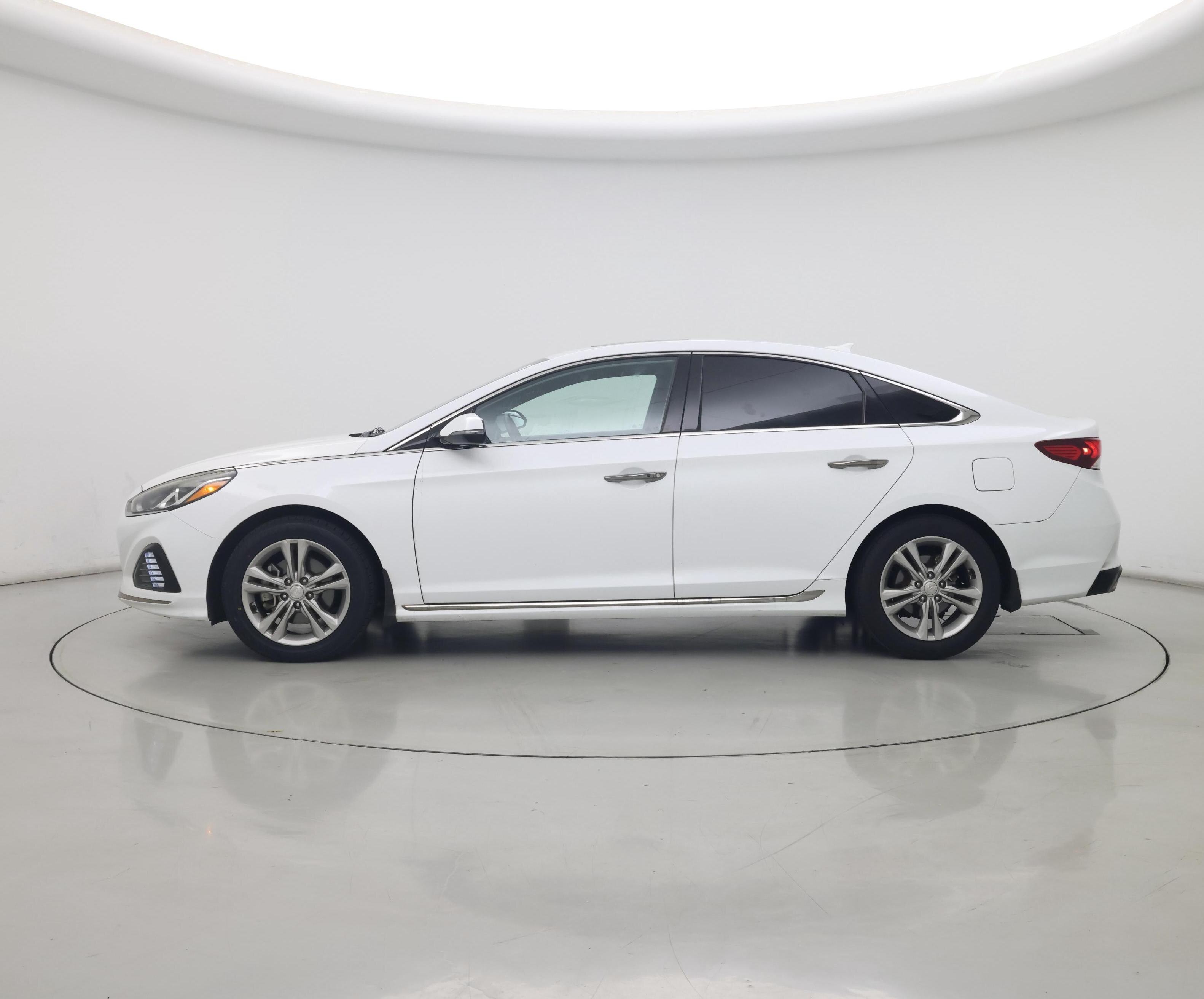 Thumbnail: 2018 Hyundai Sonata - 3