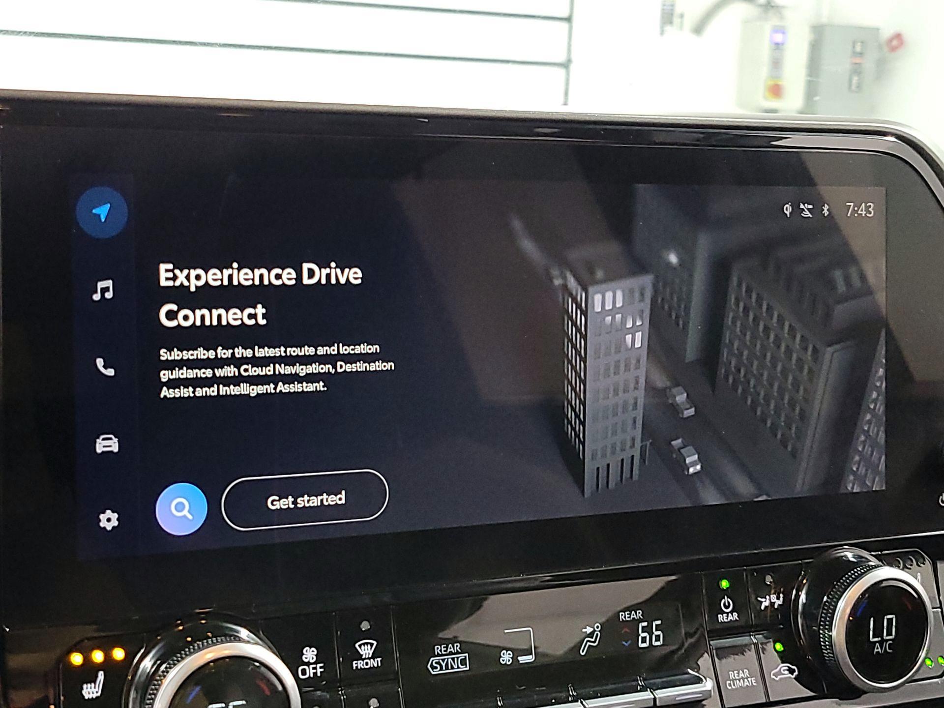 Thumbnail: 2023 Toyota Highlander - 14