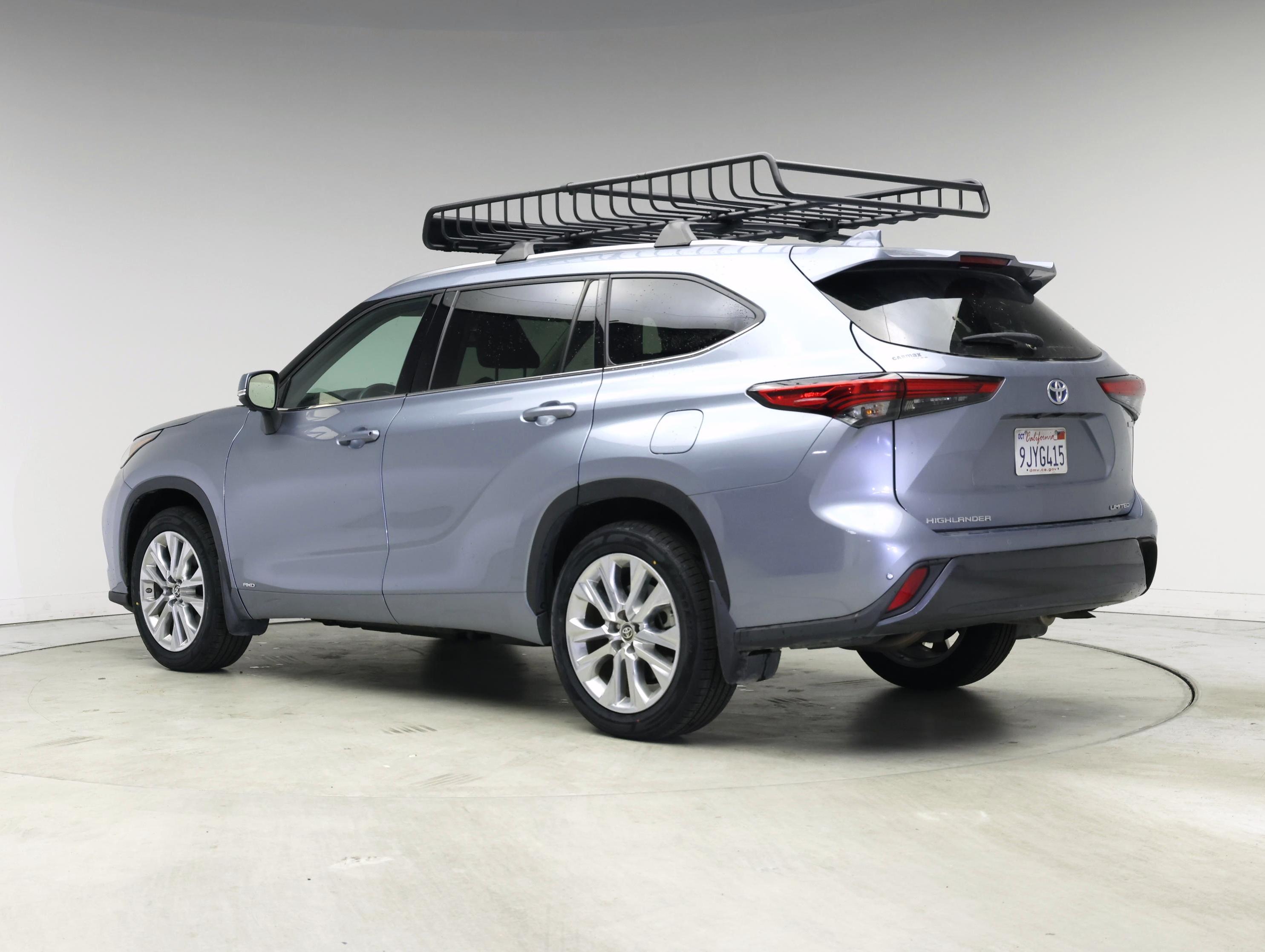 Thumbnail: 2023 Toyota Highlander - 2