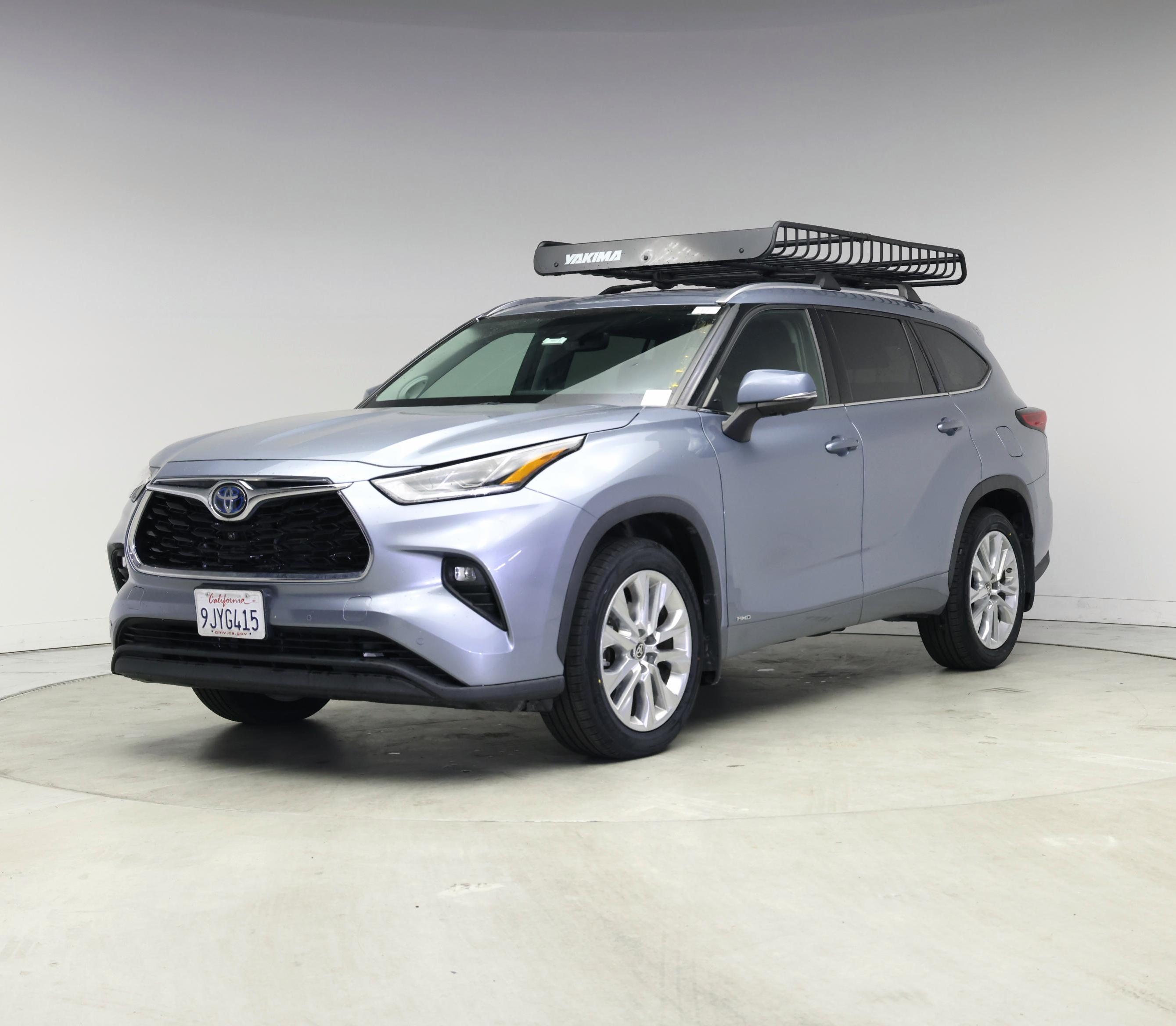 Thumbnail: 2023 Toyota Highlander - 4