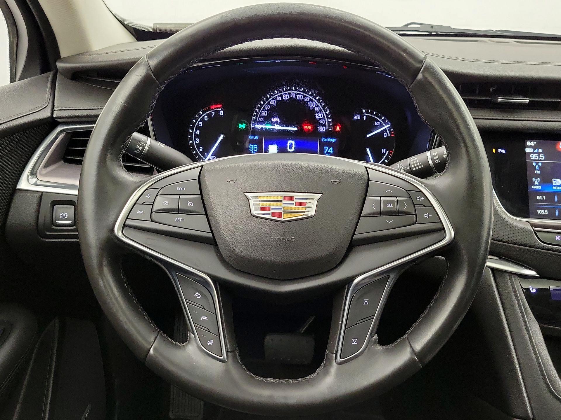 Thumbnail: 2019 Cadillac XT5 - 10