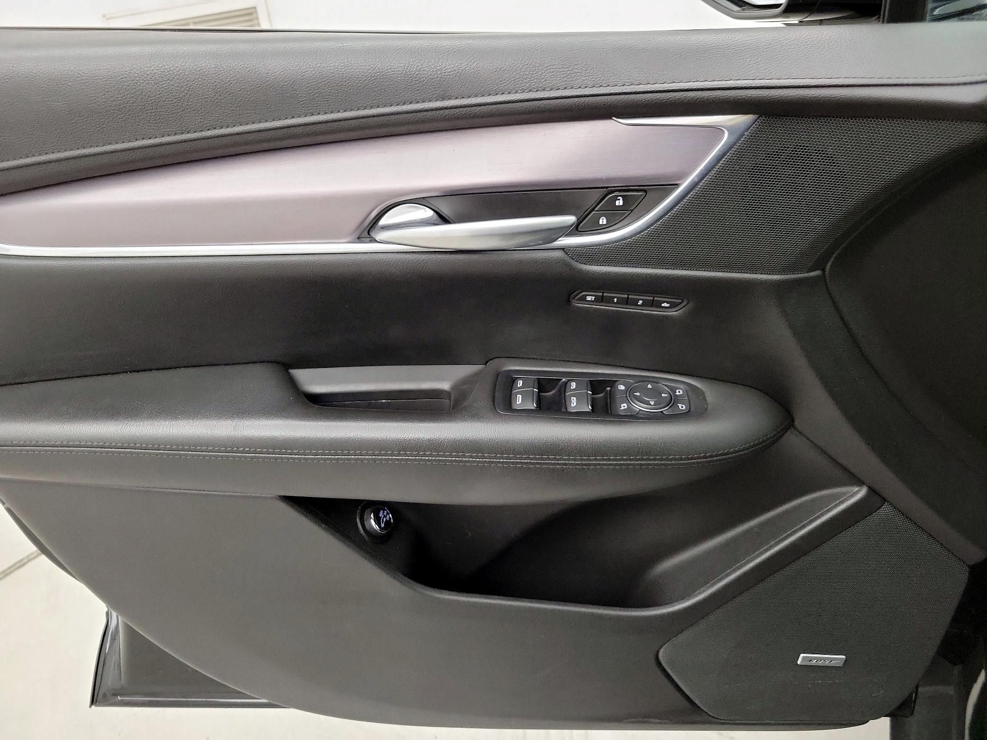 Thumbnail: 2019 Cadillac XT5 - 12