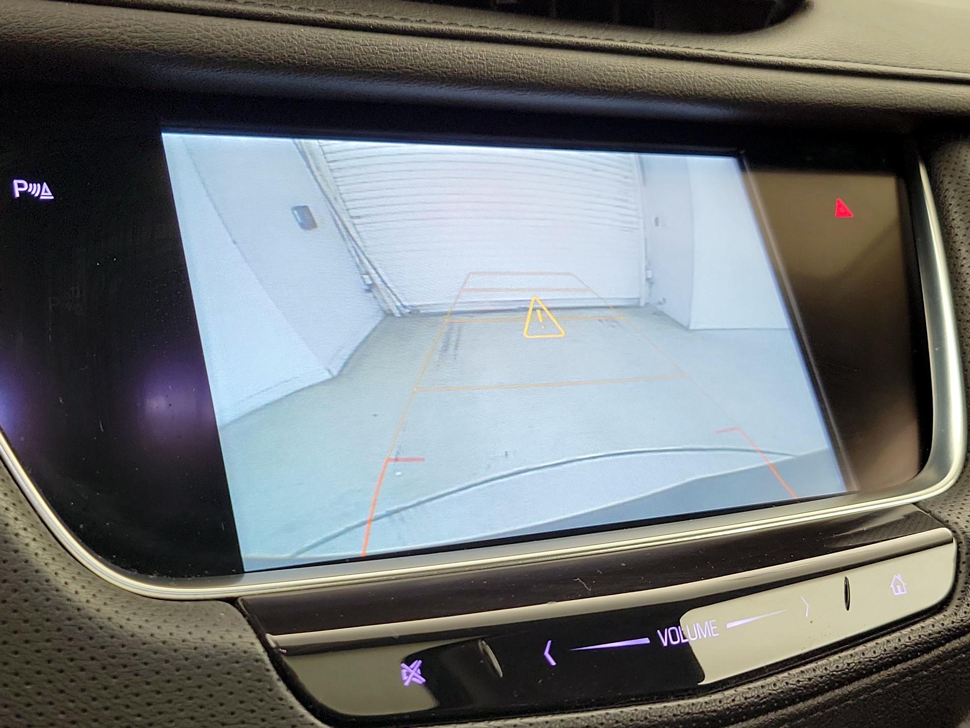 Thumbnail: 2019 Cadillac XT5 - 15