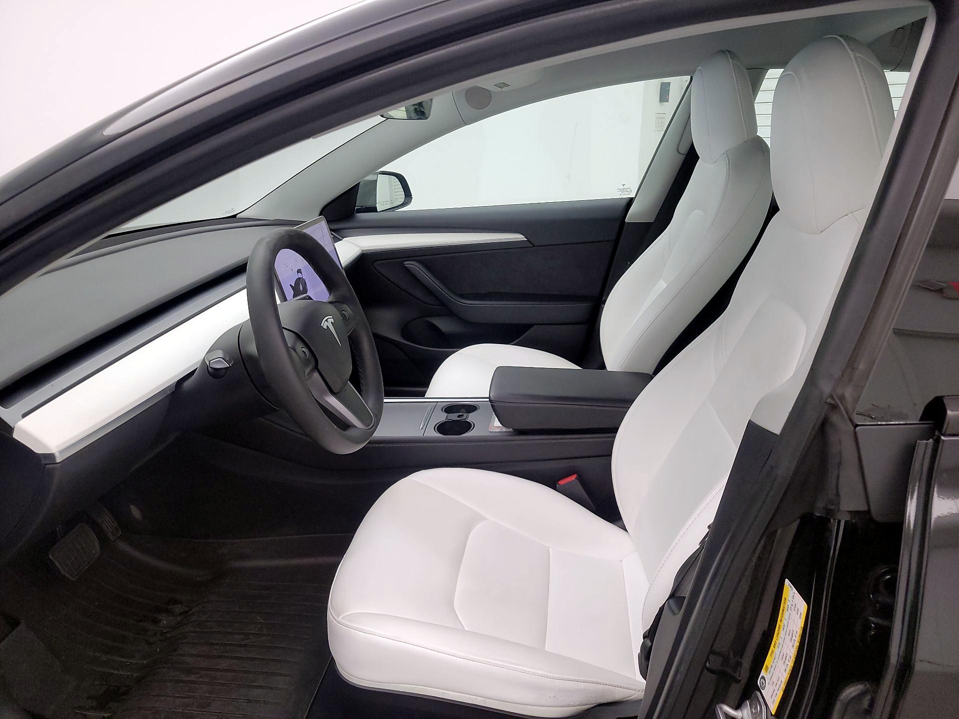 Thumbnail: 2021 Tesla Model 3 - 11